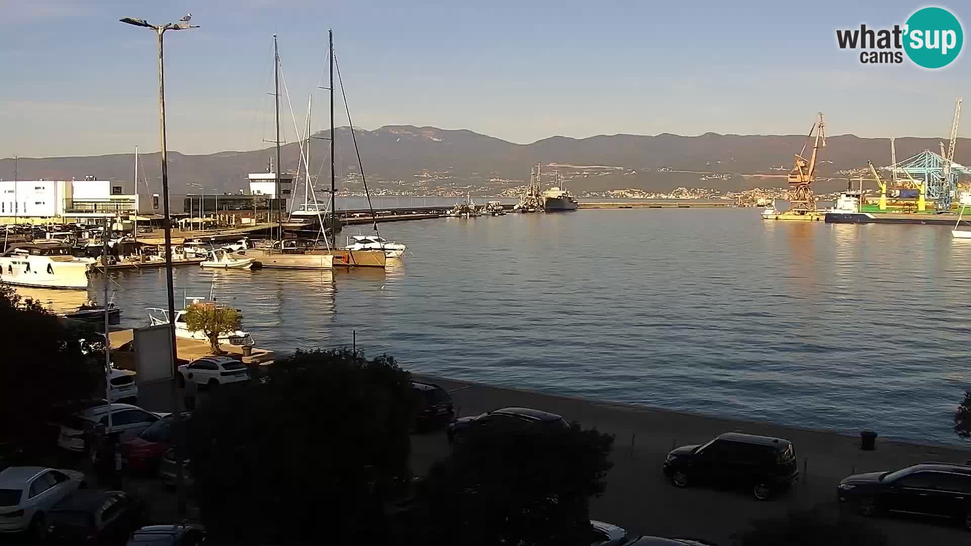 Riva in Marina v Reki – Spletna kamera v živo Hrvaška