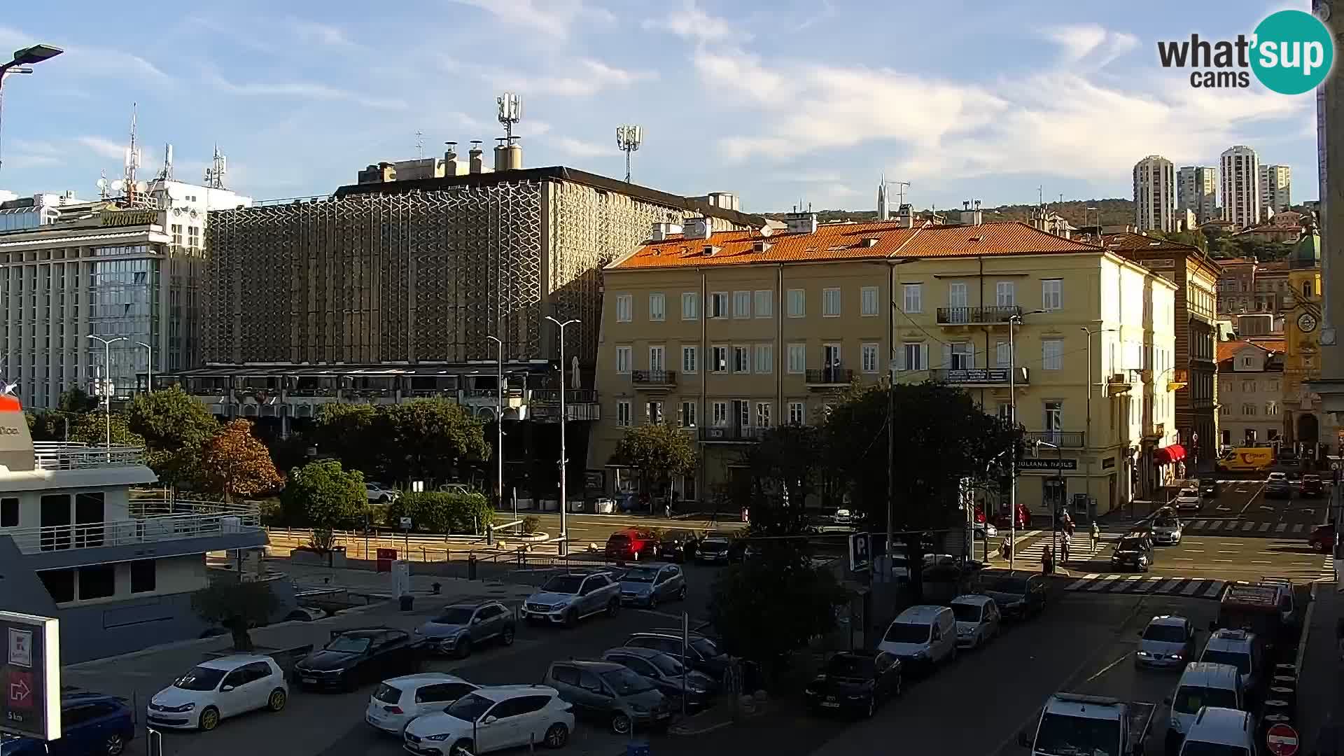 La Riva y Marina en Rijeka – Webcam en vivo Croacia