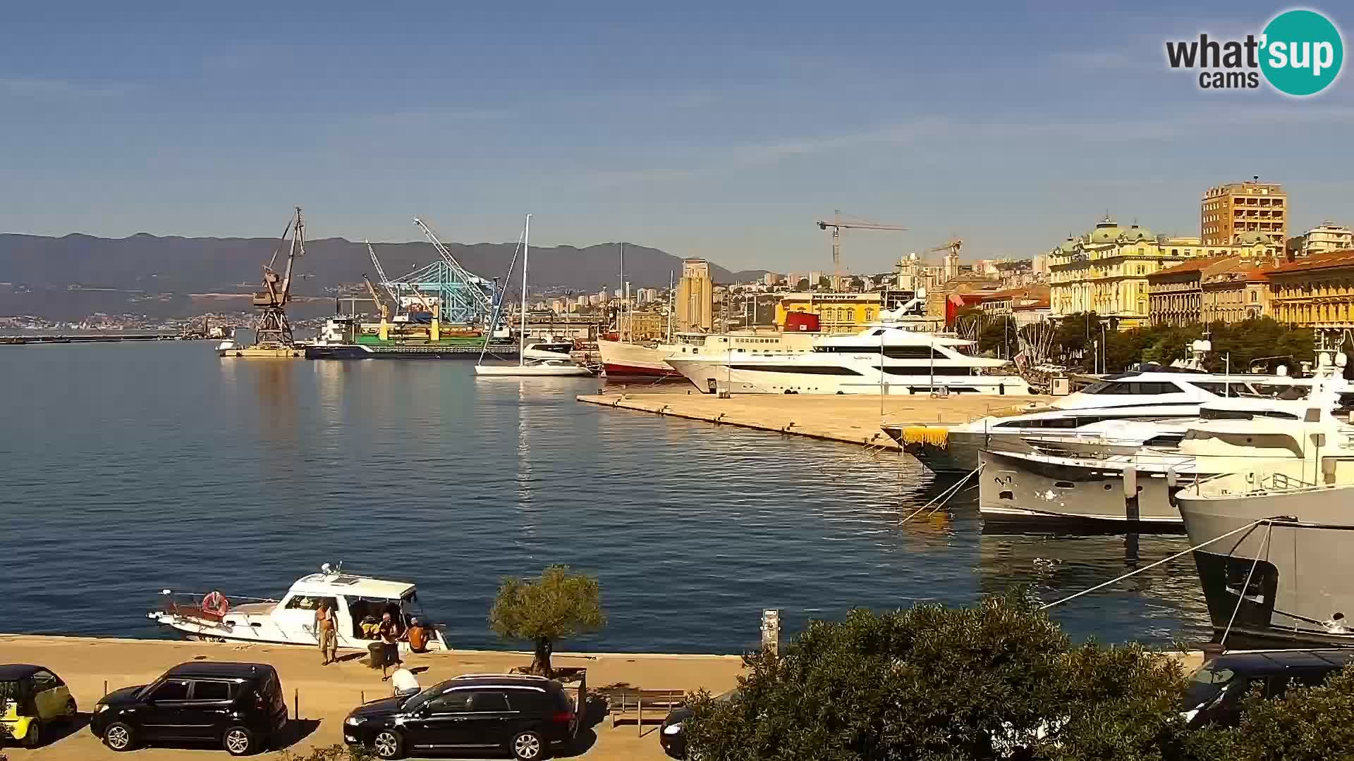Riva i Marina u Rijeci – Web kamera uživo u Hrvatskoj