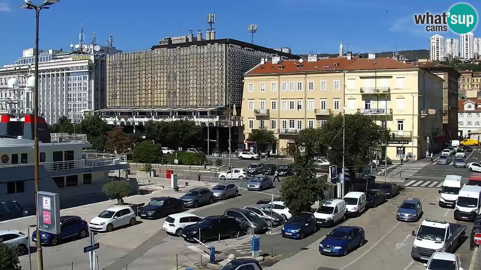 Riva i Marina u Rijeci – Web kamera uživo u Hrvatskoj