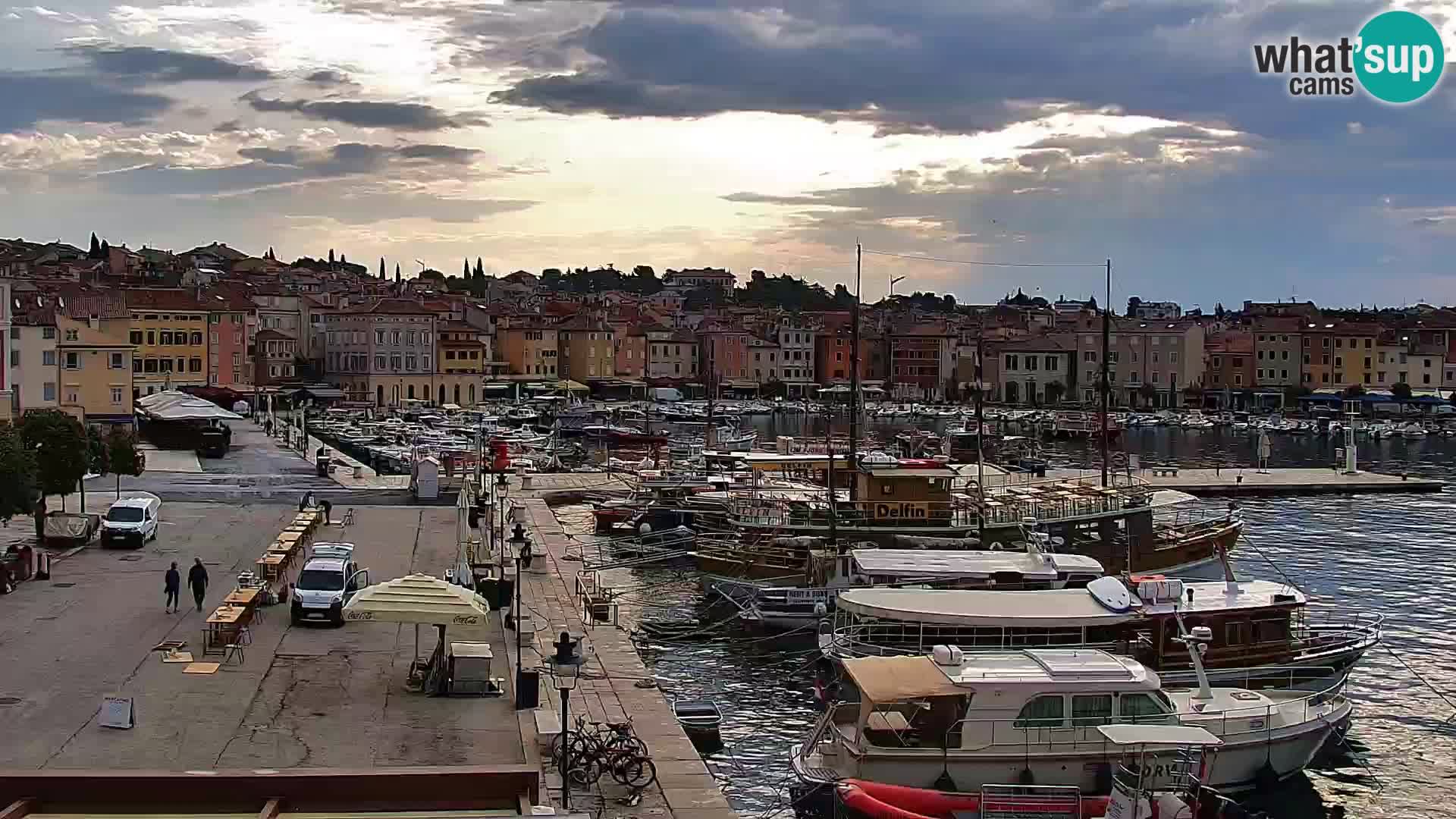 Webcam Rovinj - panorama of city - WhatsUpCams - LIVE streaming