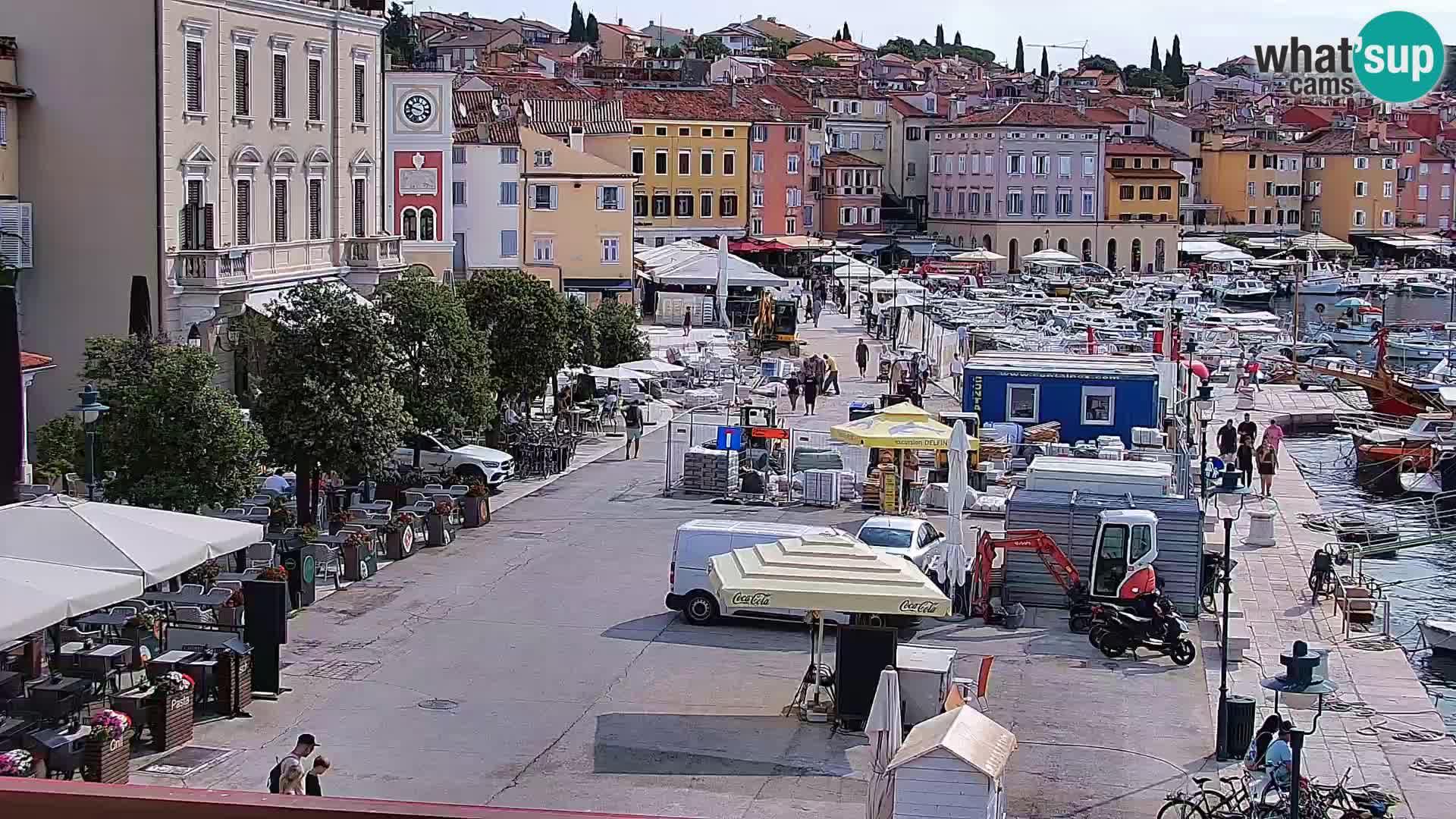 Promenade e marina en Rovinj