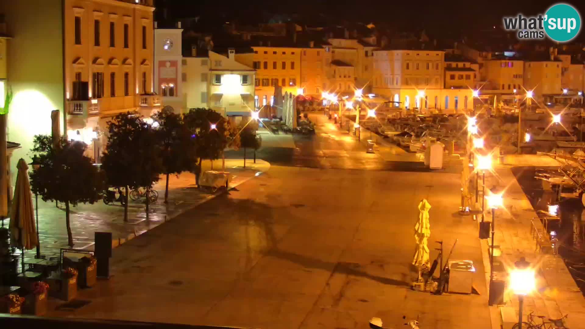 Promenade e marina en Rovinj