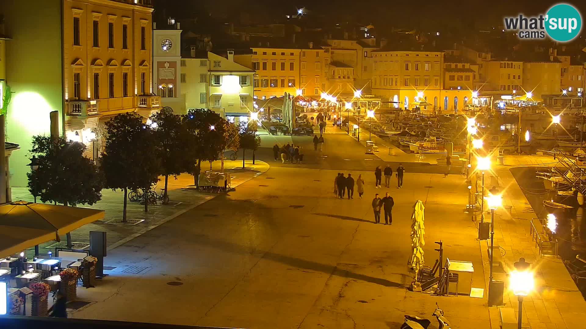 Promenade e marina en Rovinj