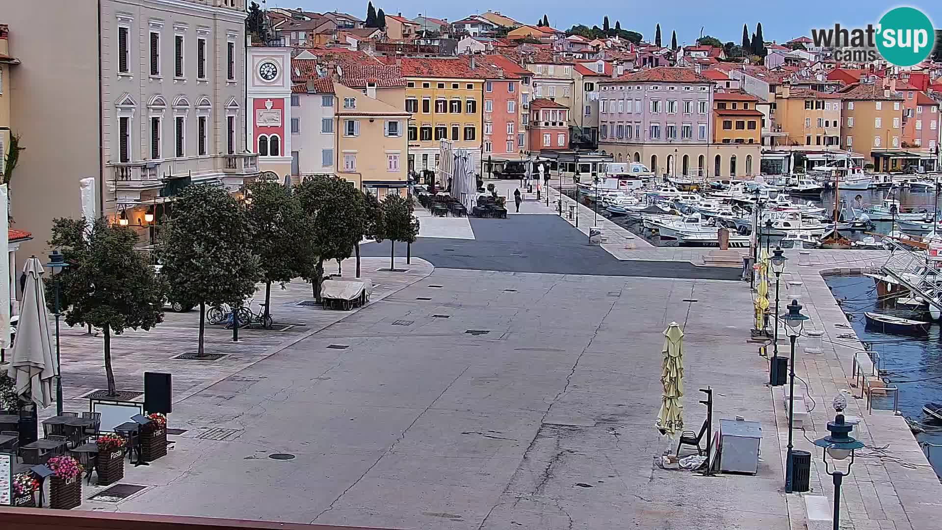 Promenade e marina en Rovinj