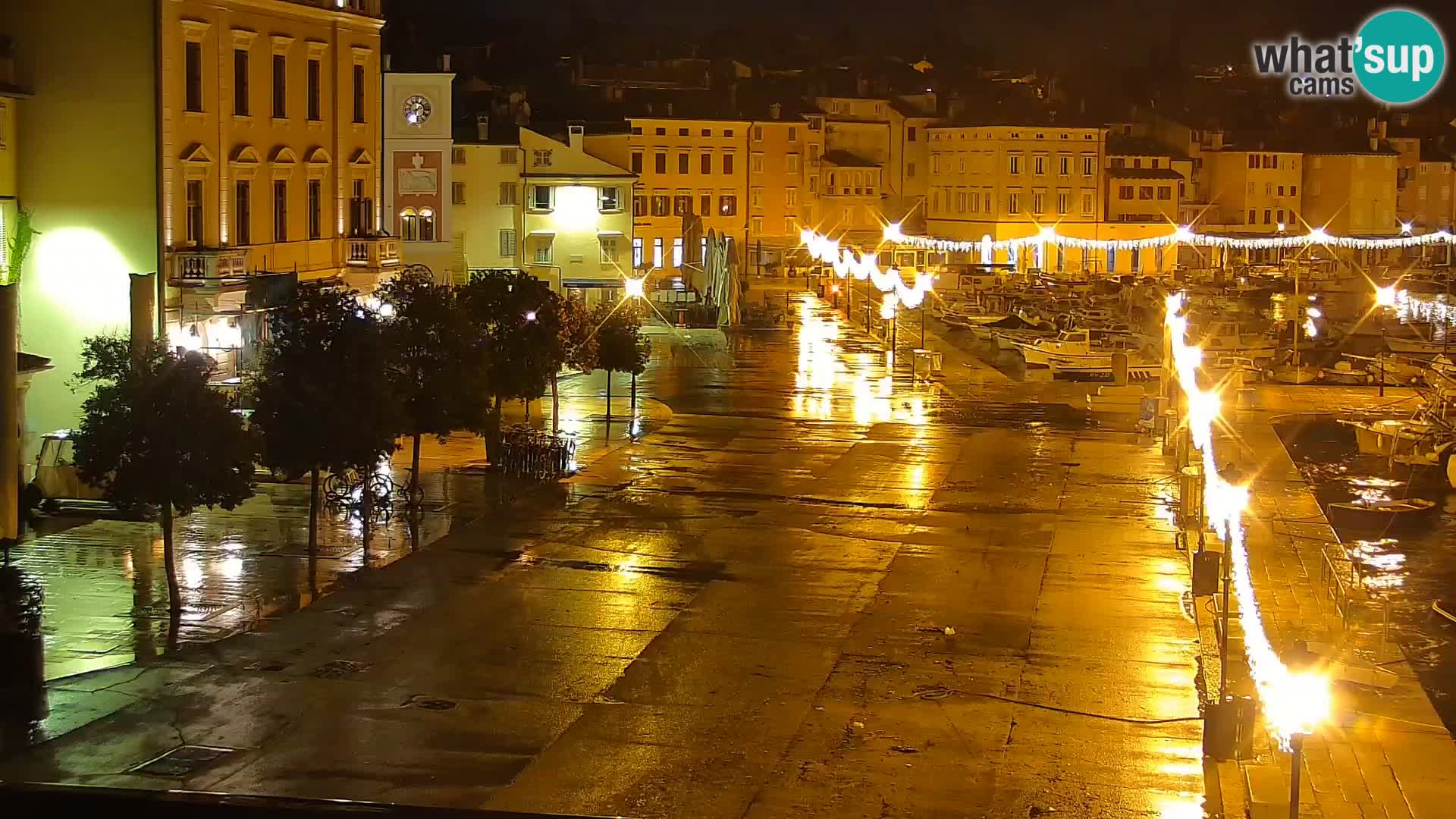 Promenade e marina en Rovinj