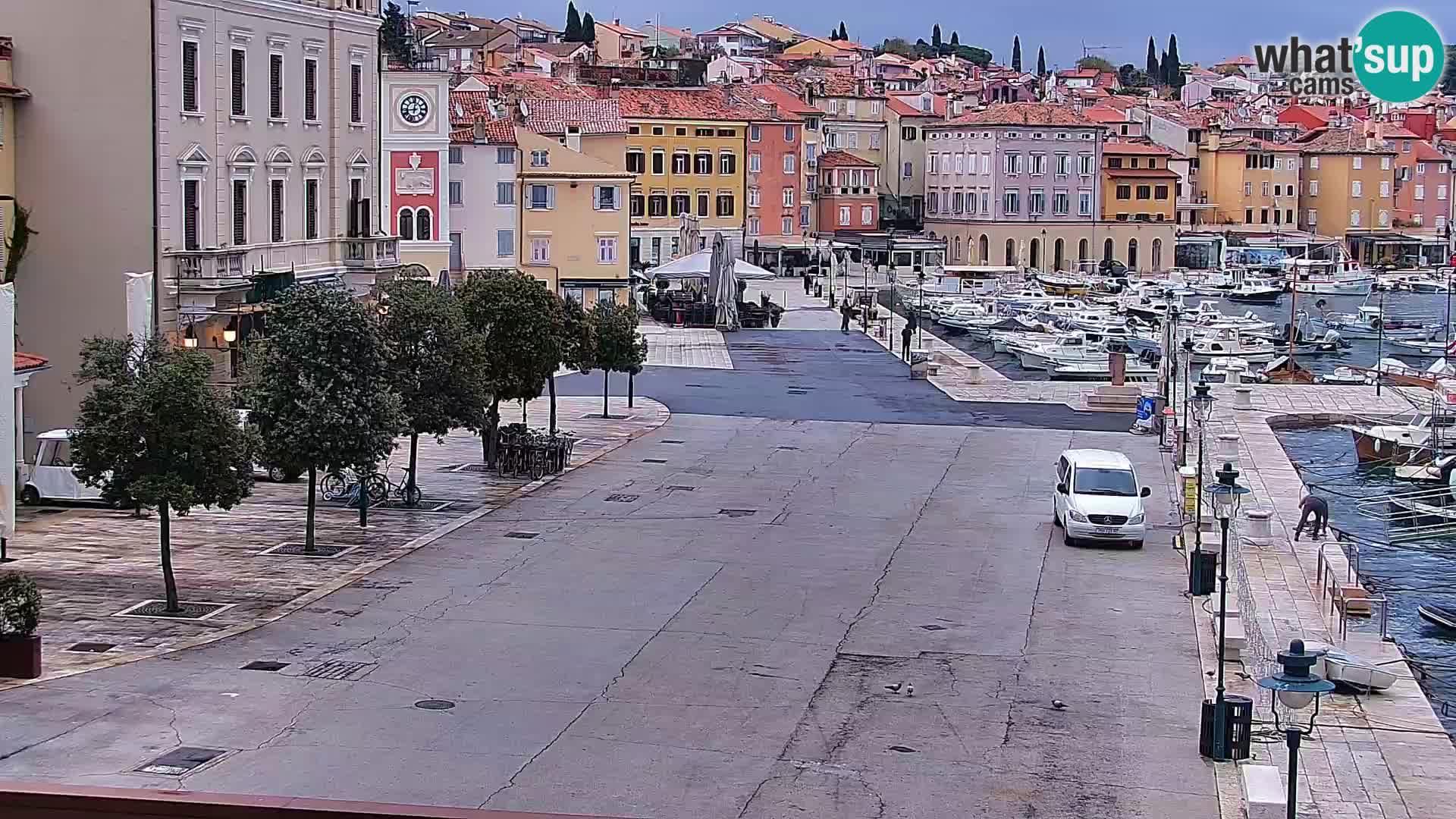 Promenade e marina en Rovinj