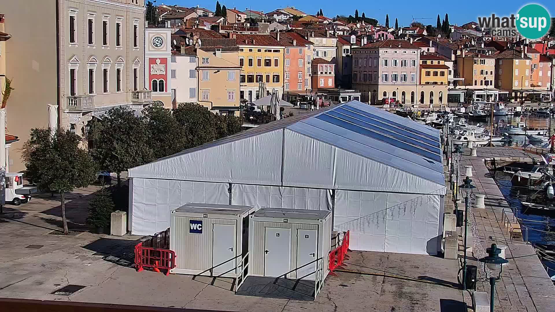 Promenade e marina en Rovinj