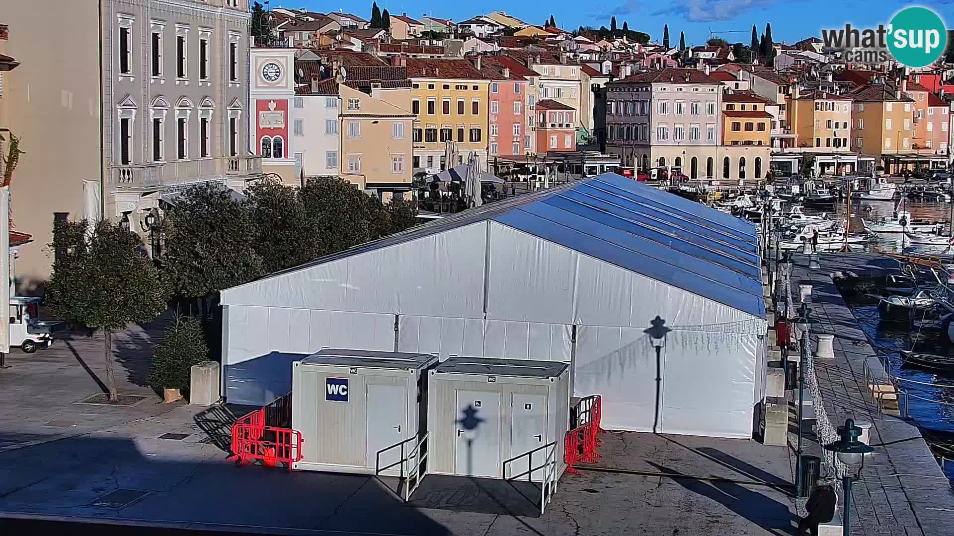 Promenade e marina en Rovinj