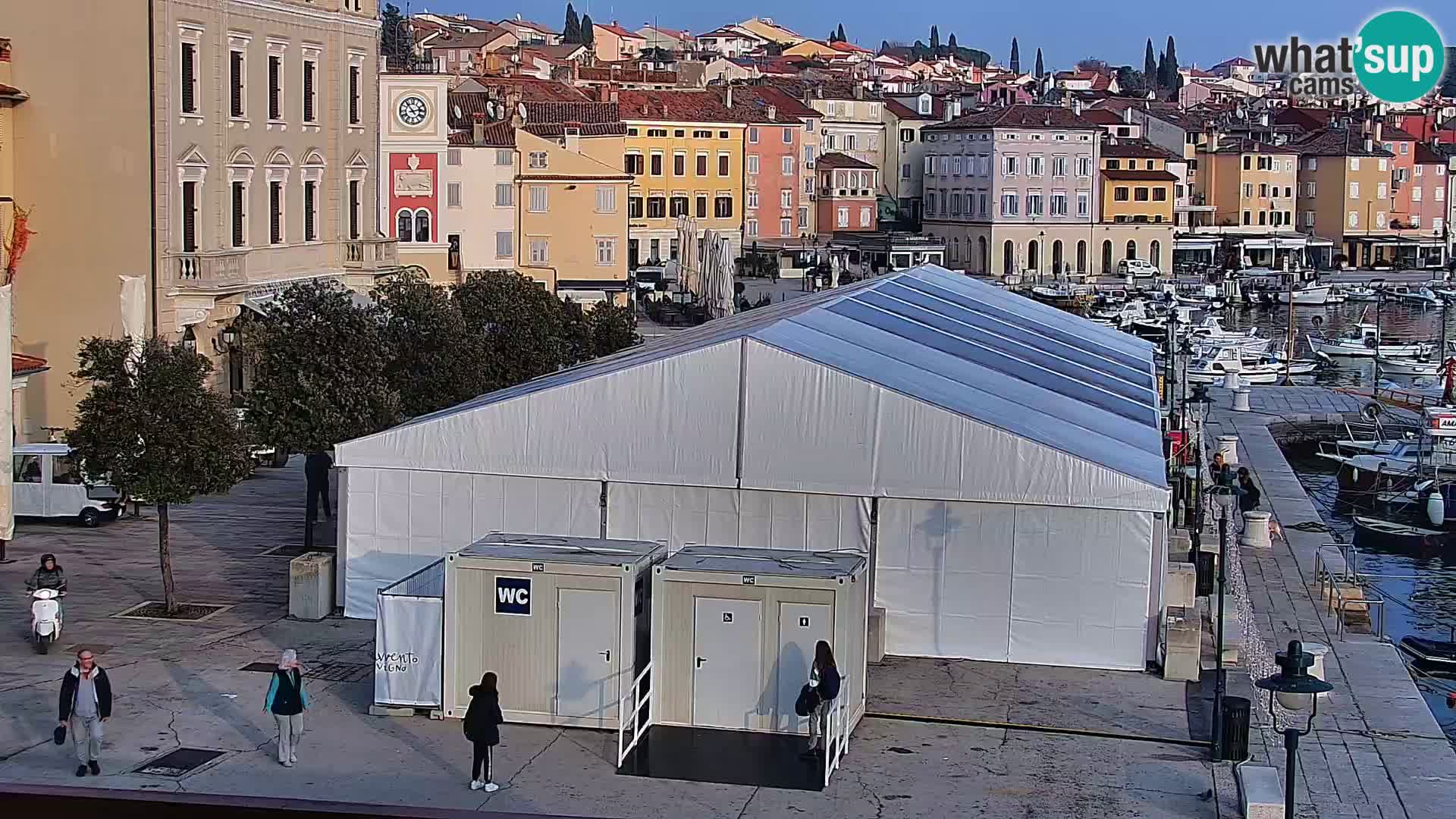 Promenada i marina u Rovinju