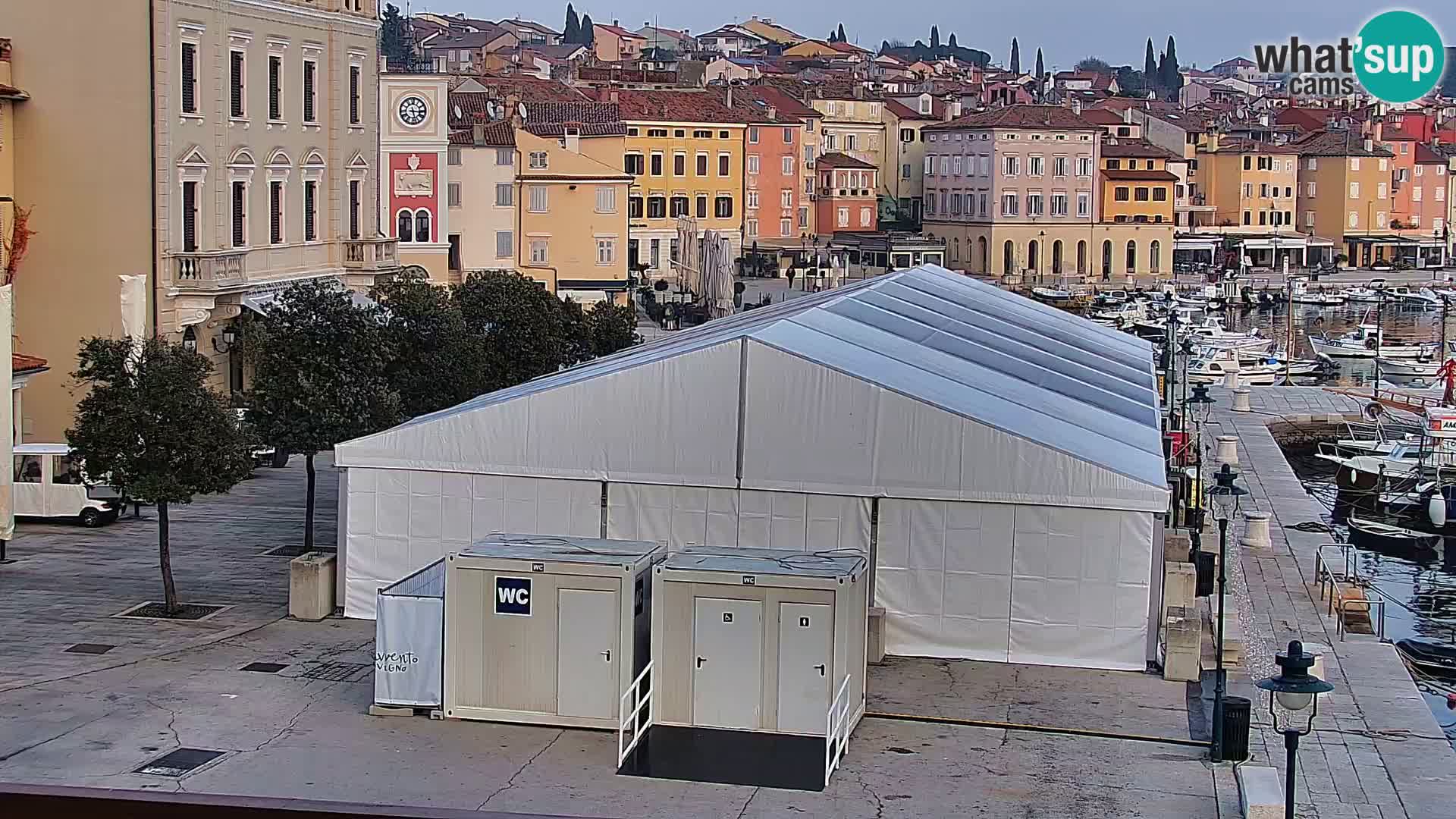 Promenada i marina u Rovinju