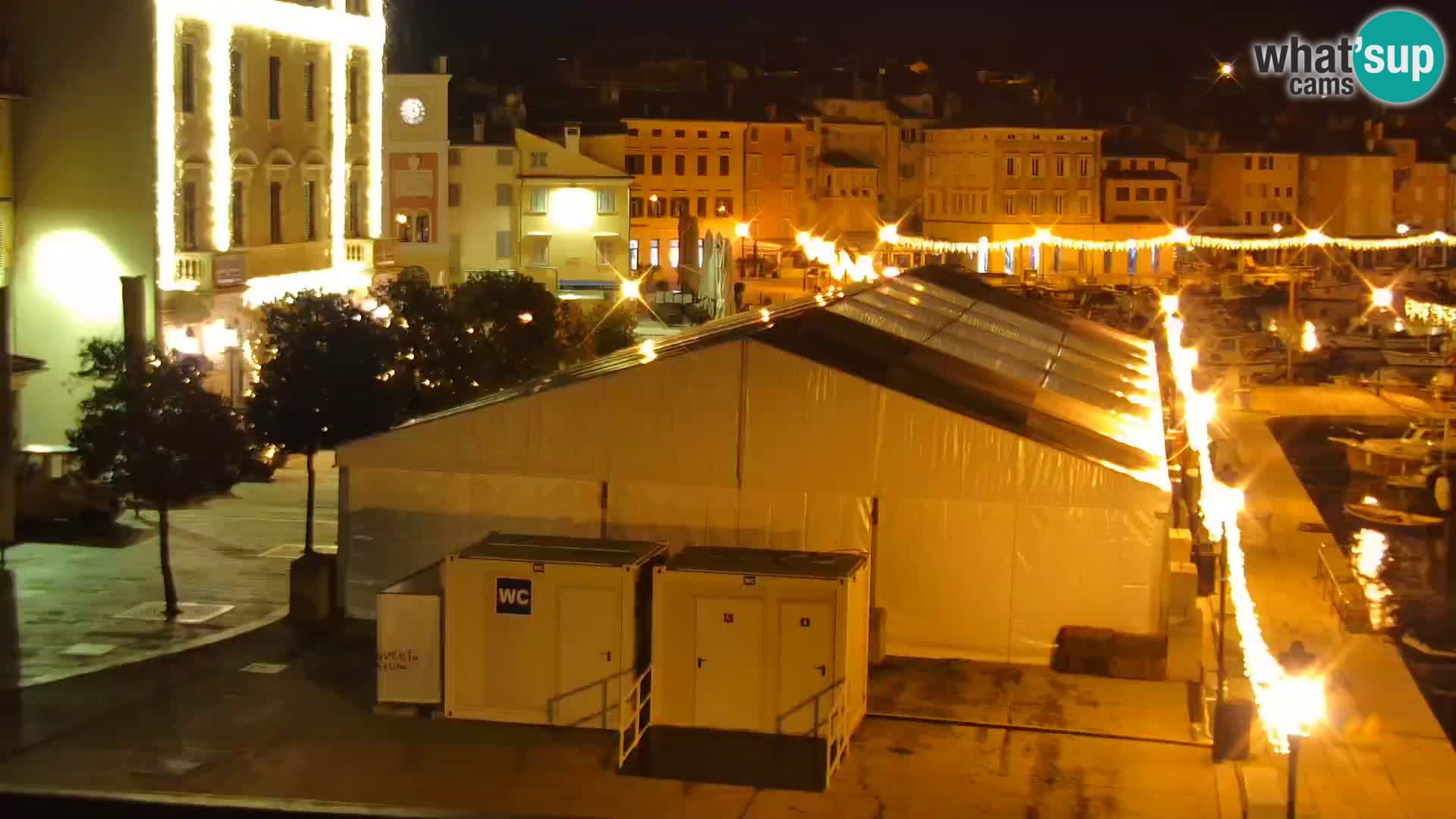 Promenade e marina en Rovinj