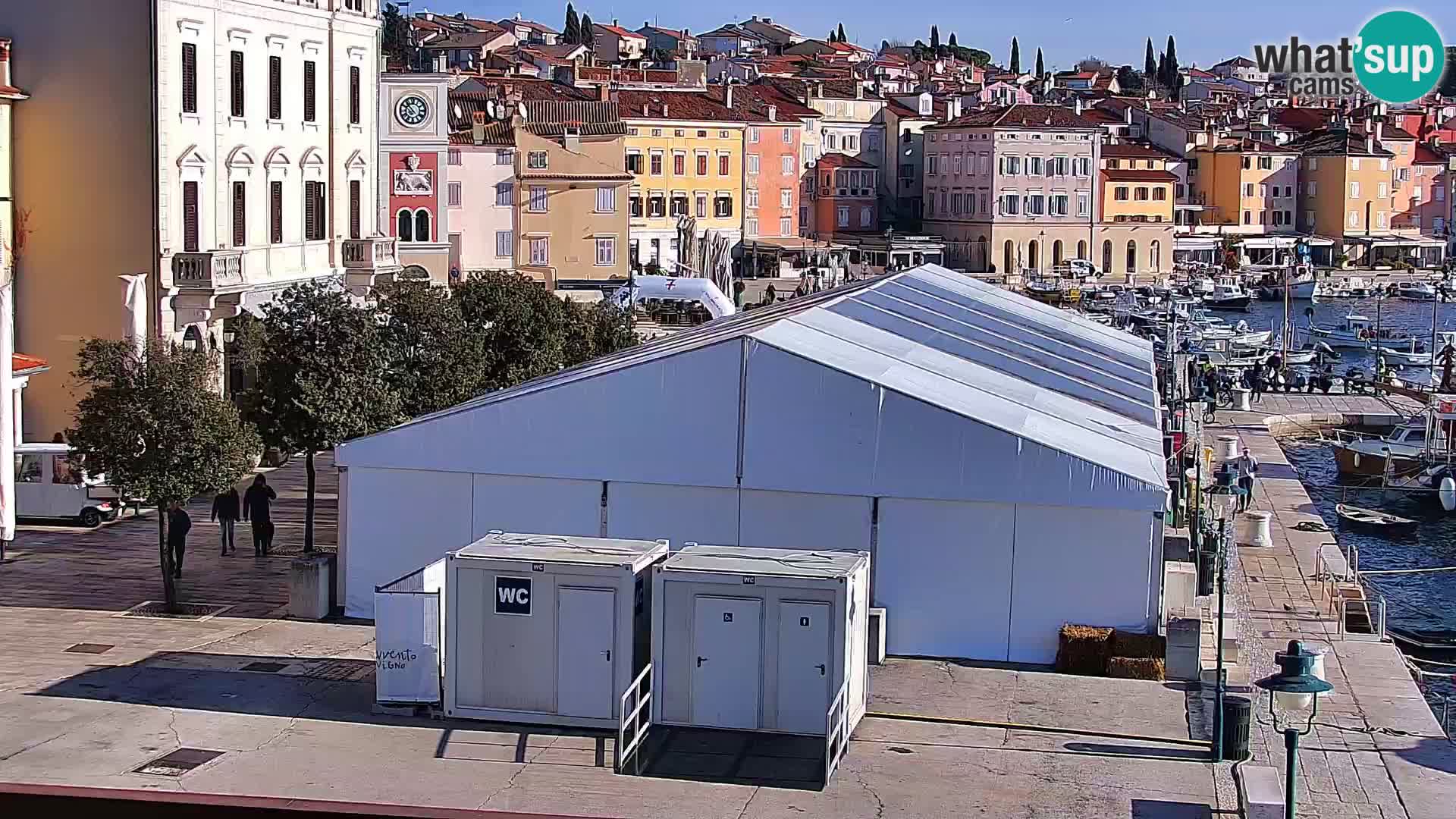 Promenade e marina en Rovinj