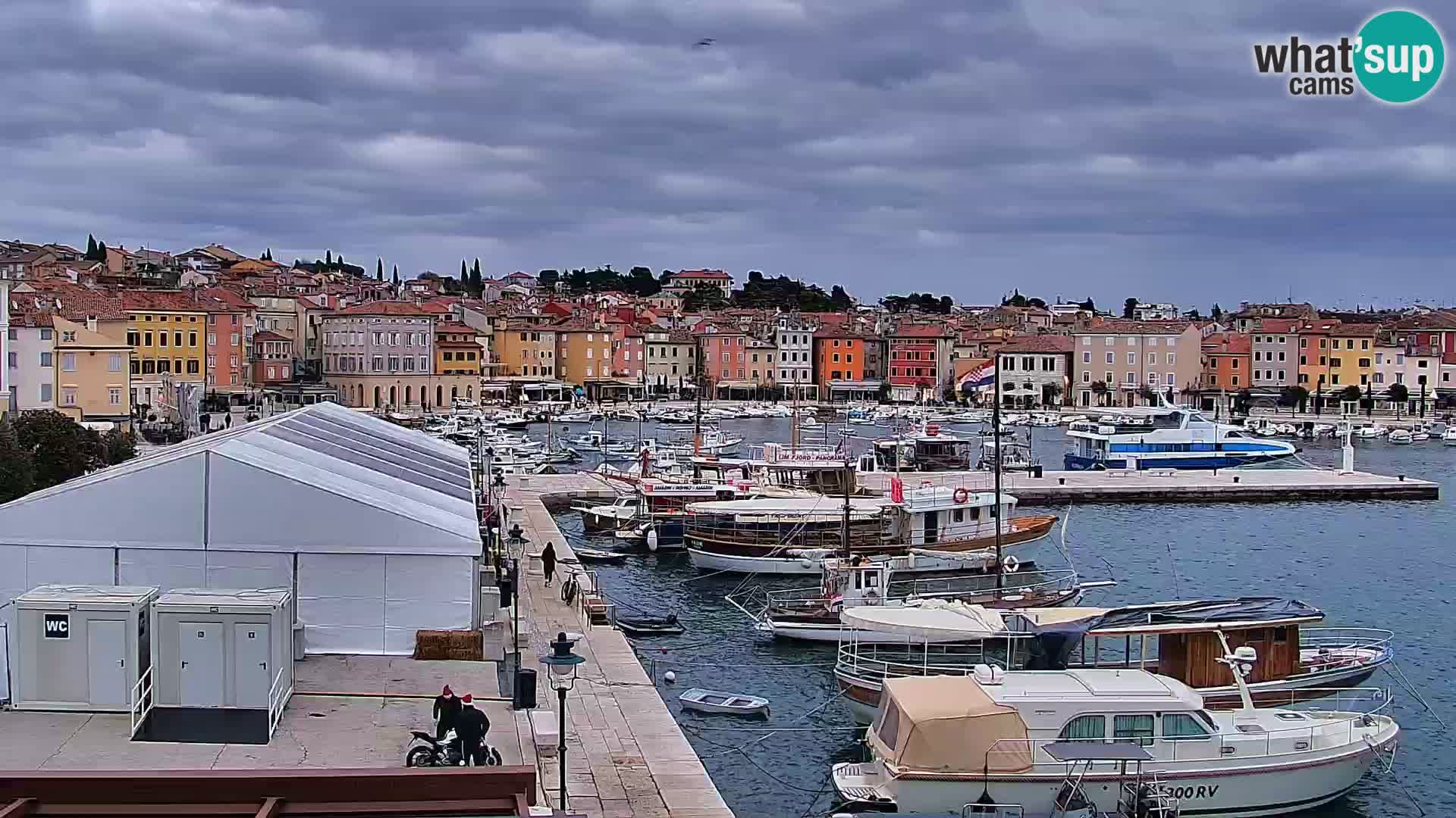 Promenade e marina en Rovinj