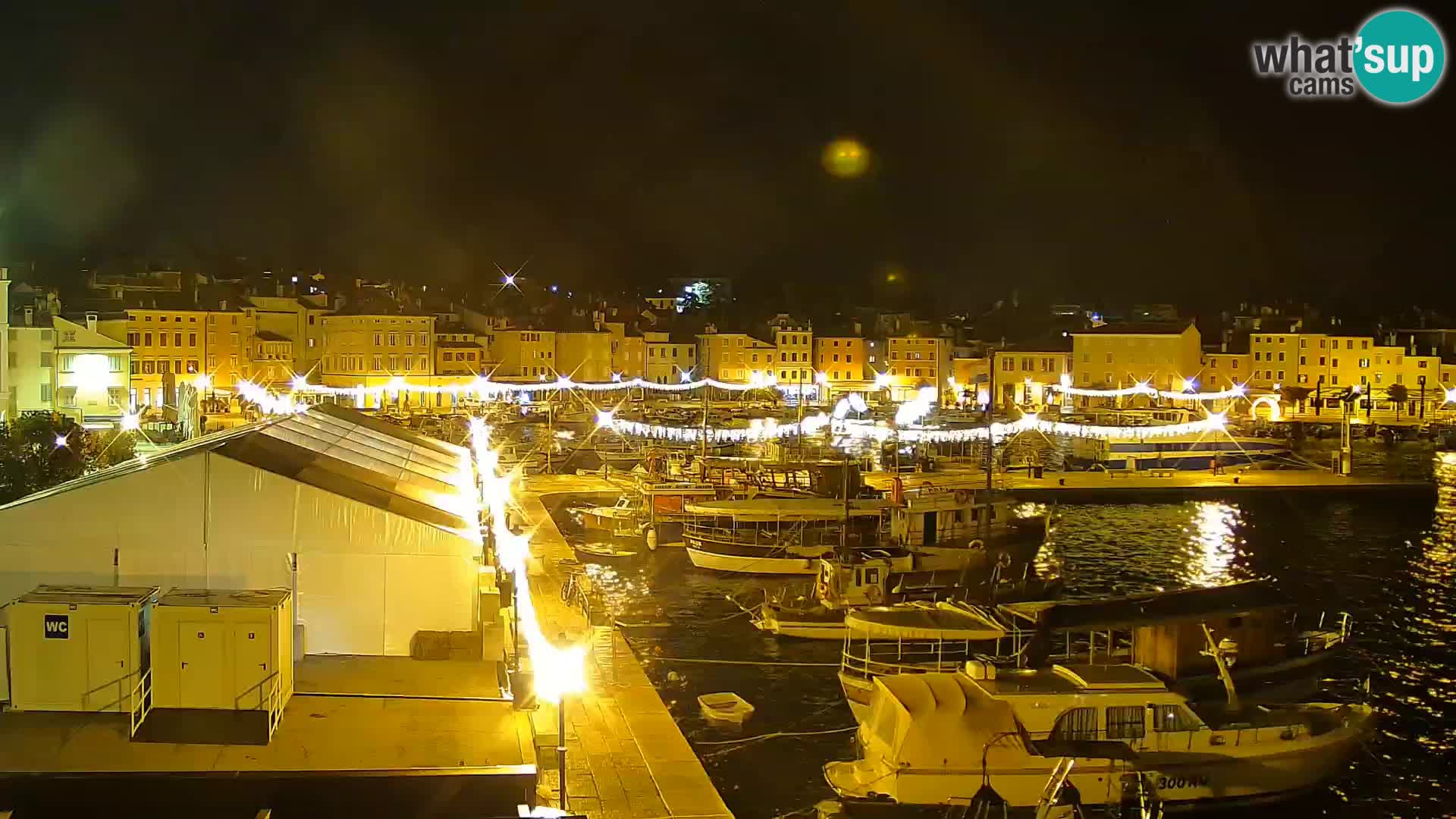 Promenade e marina en Rovinj