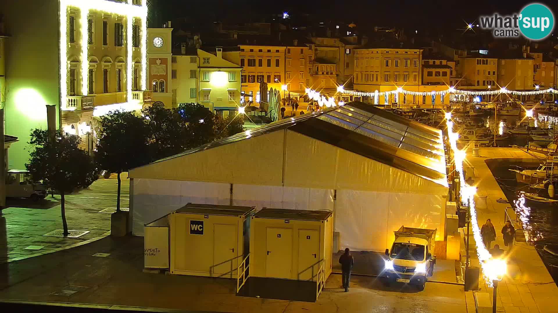 Promenade e marina en Rovinj