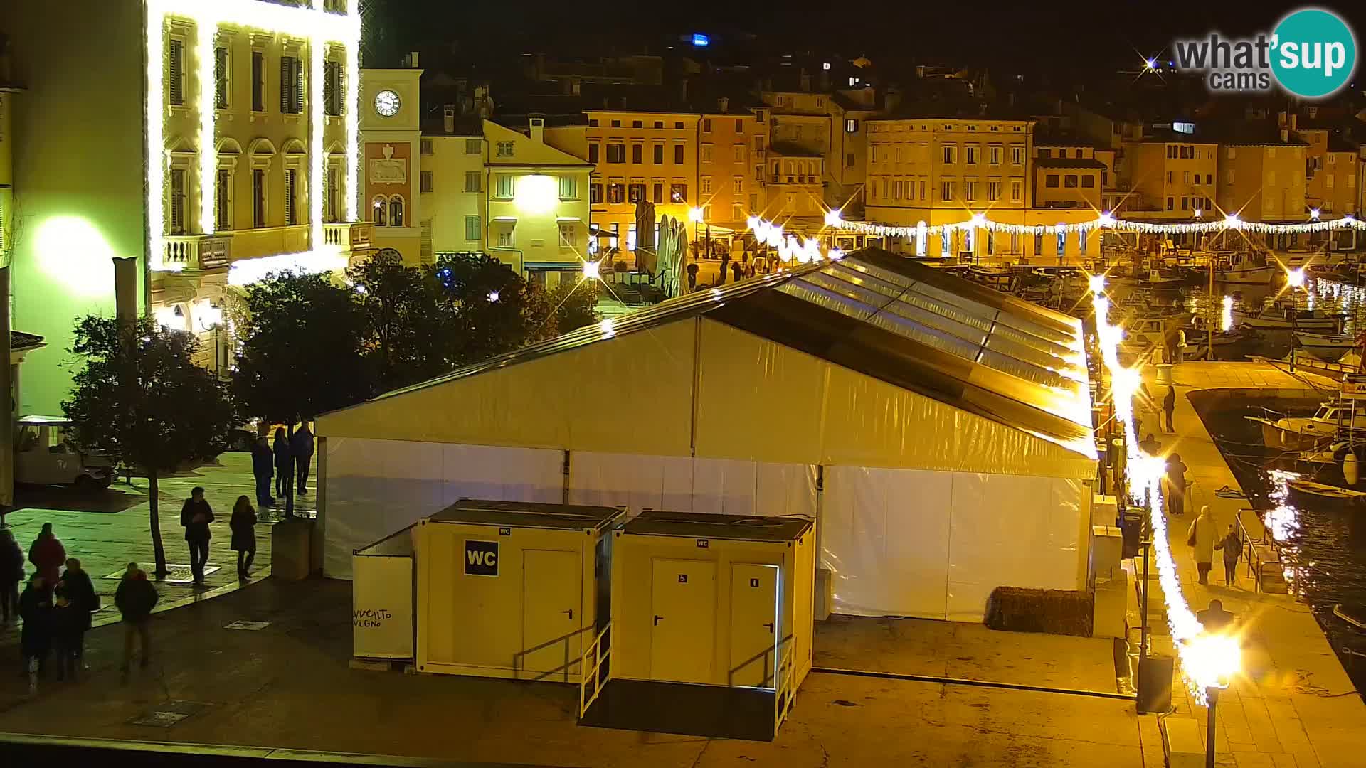 Promenade e marina en Rovinj