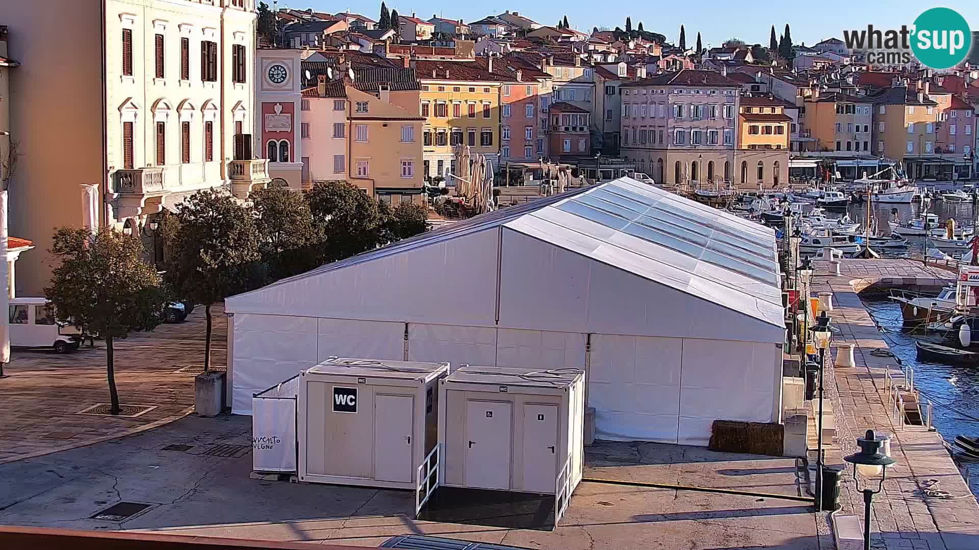 Promenada i marina u Rovinju