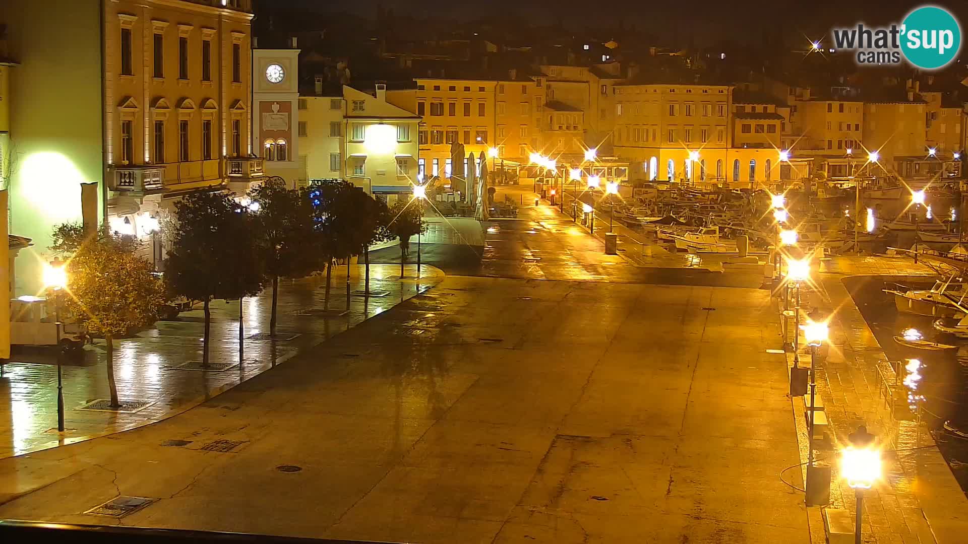 Promenade e marina en Rovinj