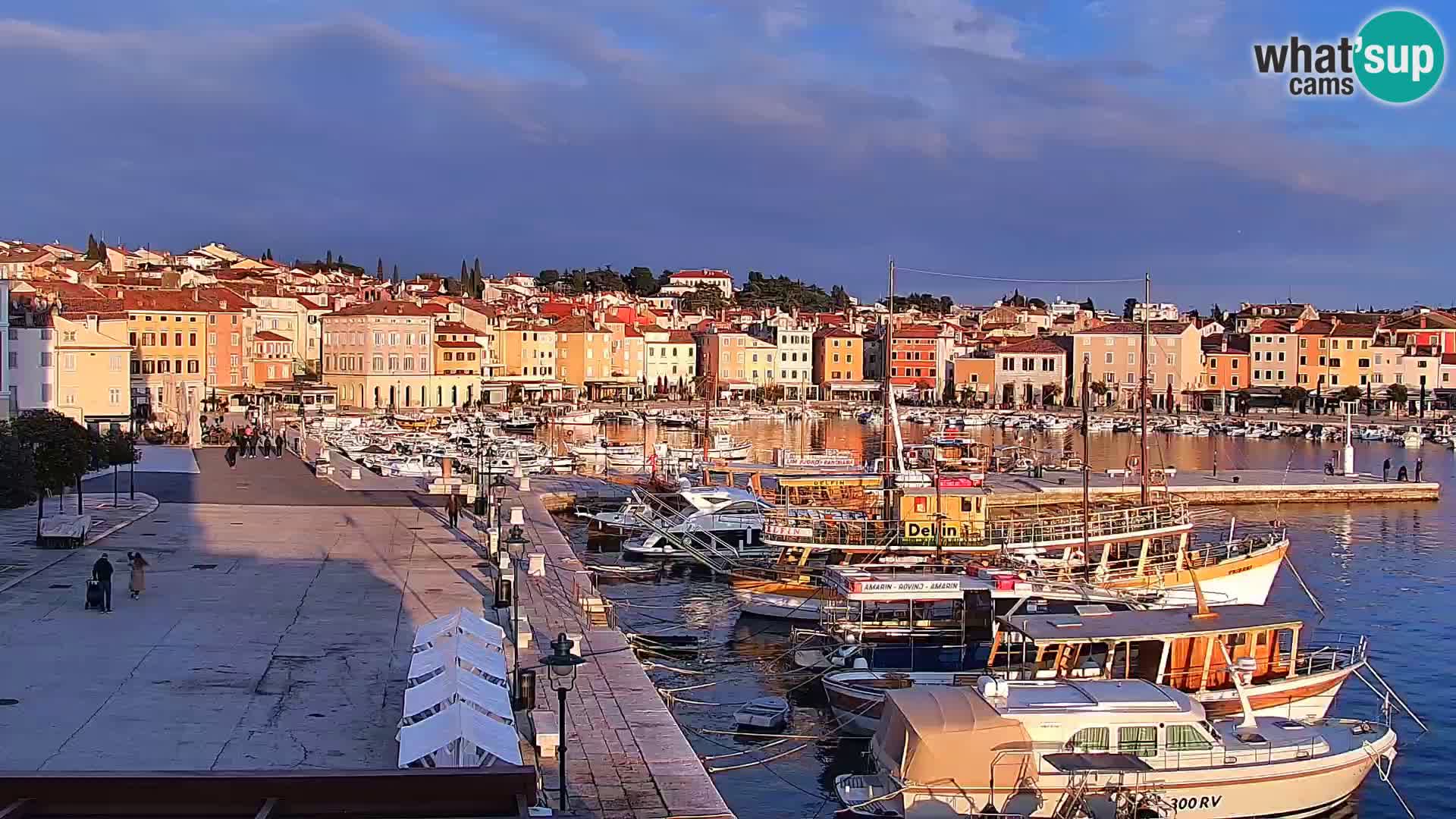 Spletna kamera Rovinj promenada in marina | Rovinj Vreme