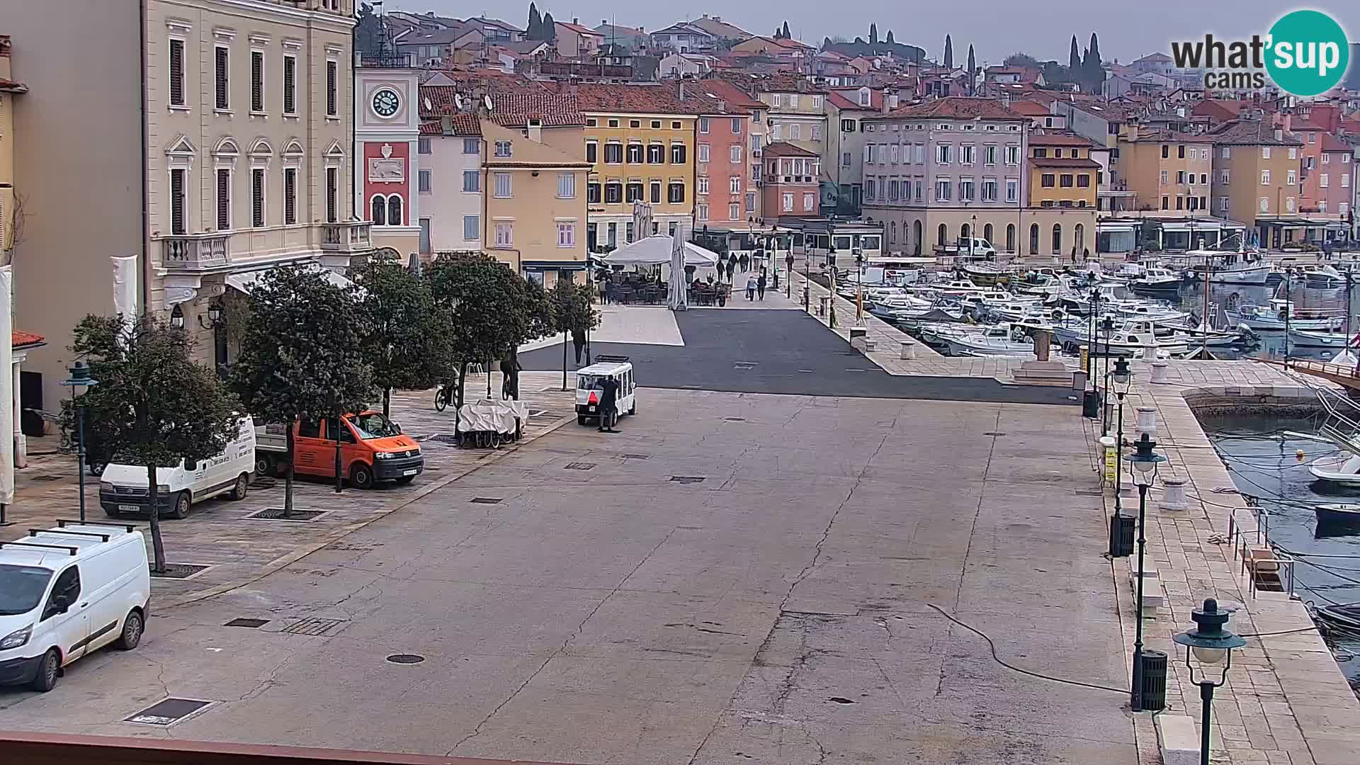 Promenada i marina u Rovinju