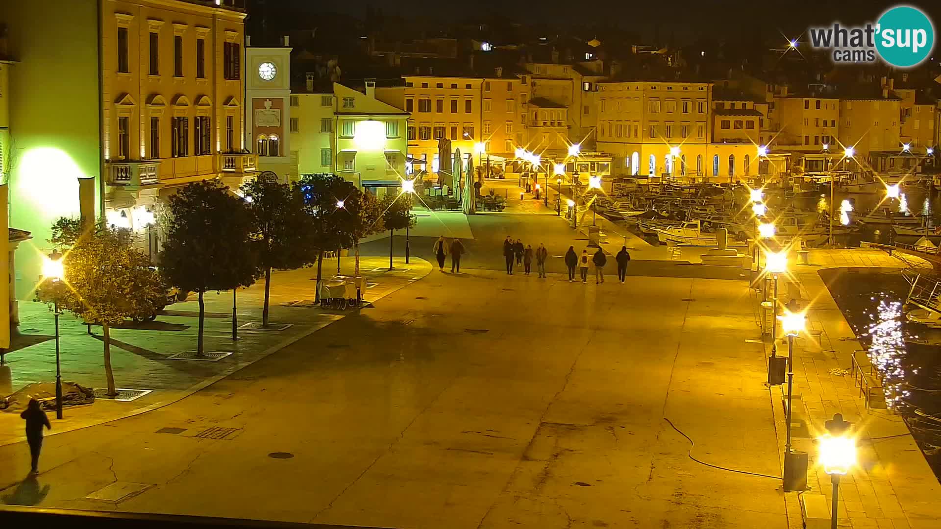 Promenade e marina en Rovinj