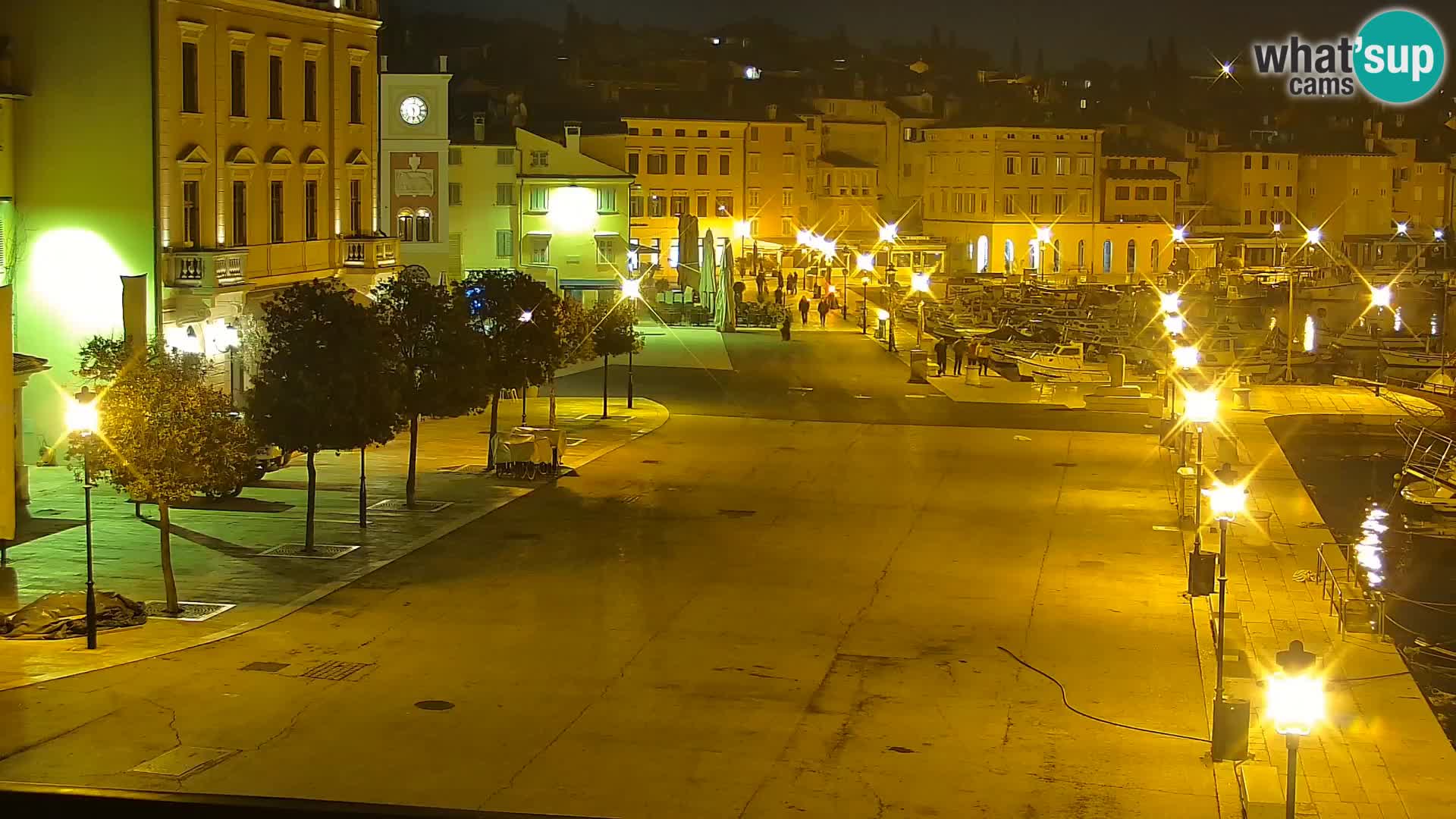 Promenade e marina en Rovinj