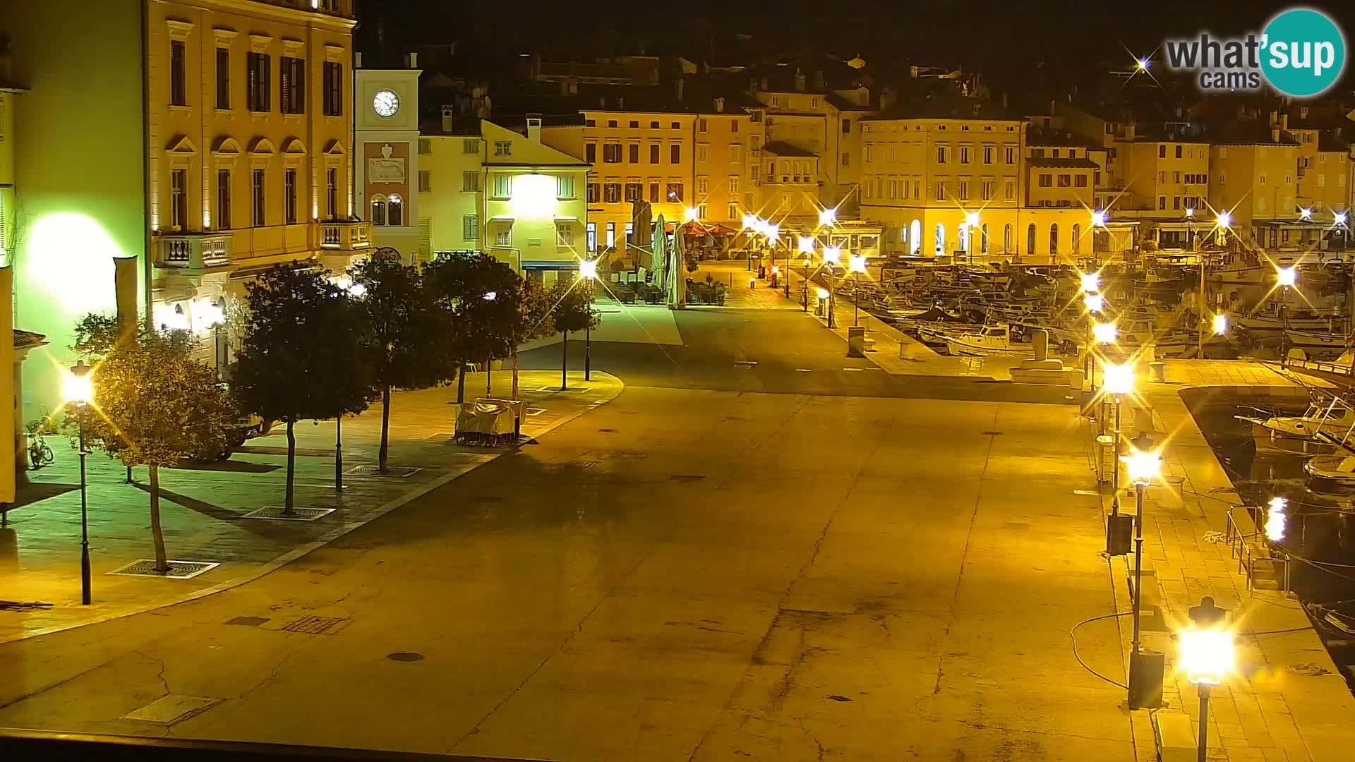 Promenade e marina en Rovinj