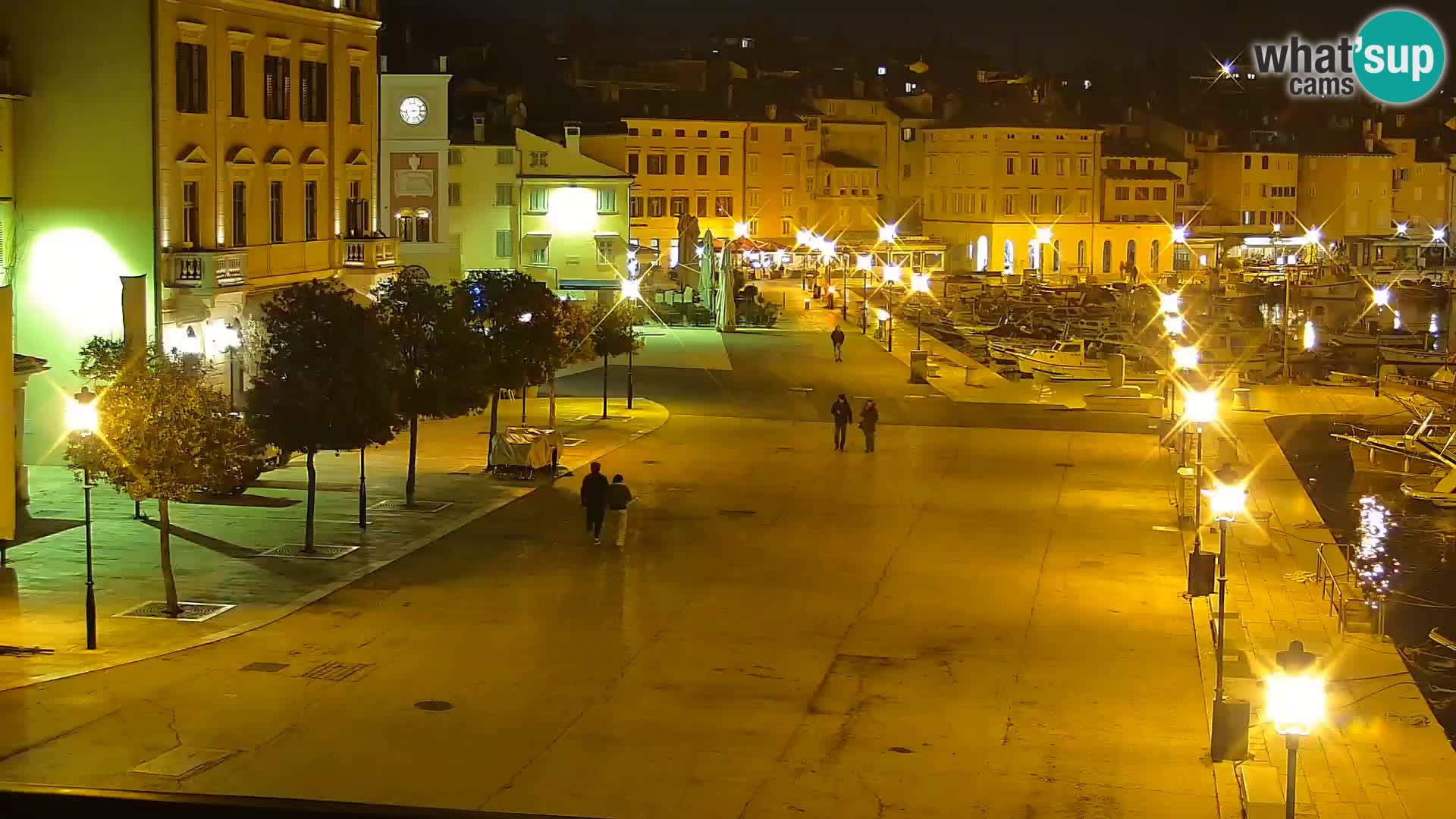 Promenade e marina en Rovinj