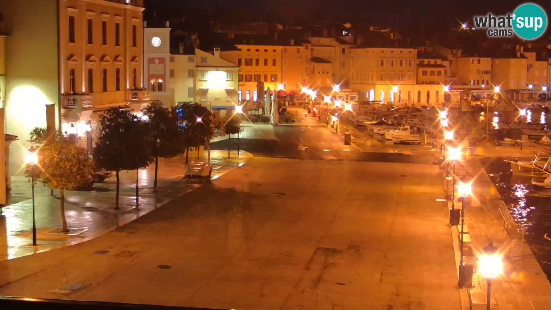 Promenade e marina en Rovinj