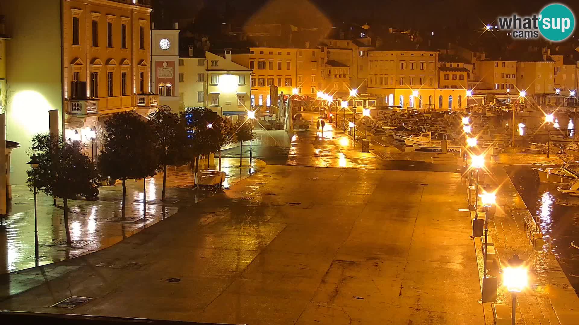 Promenade e marina en Rovinj