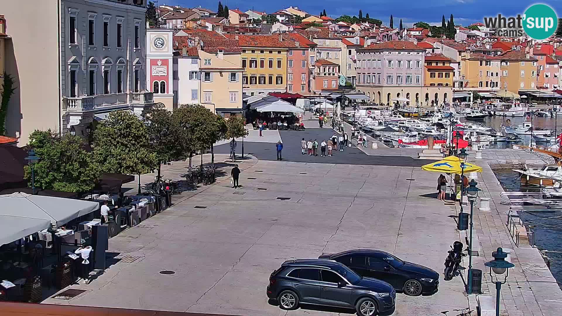 Promenade e marina en Rovinj