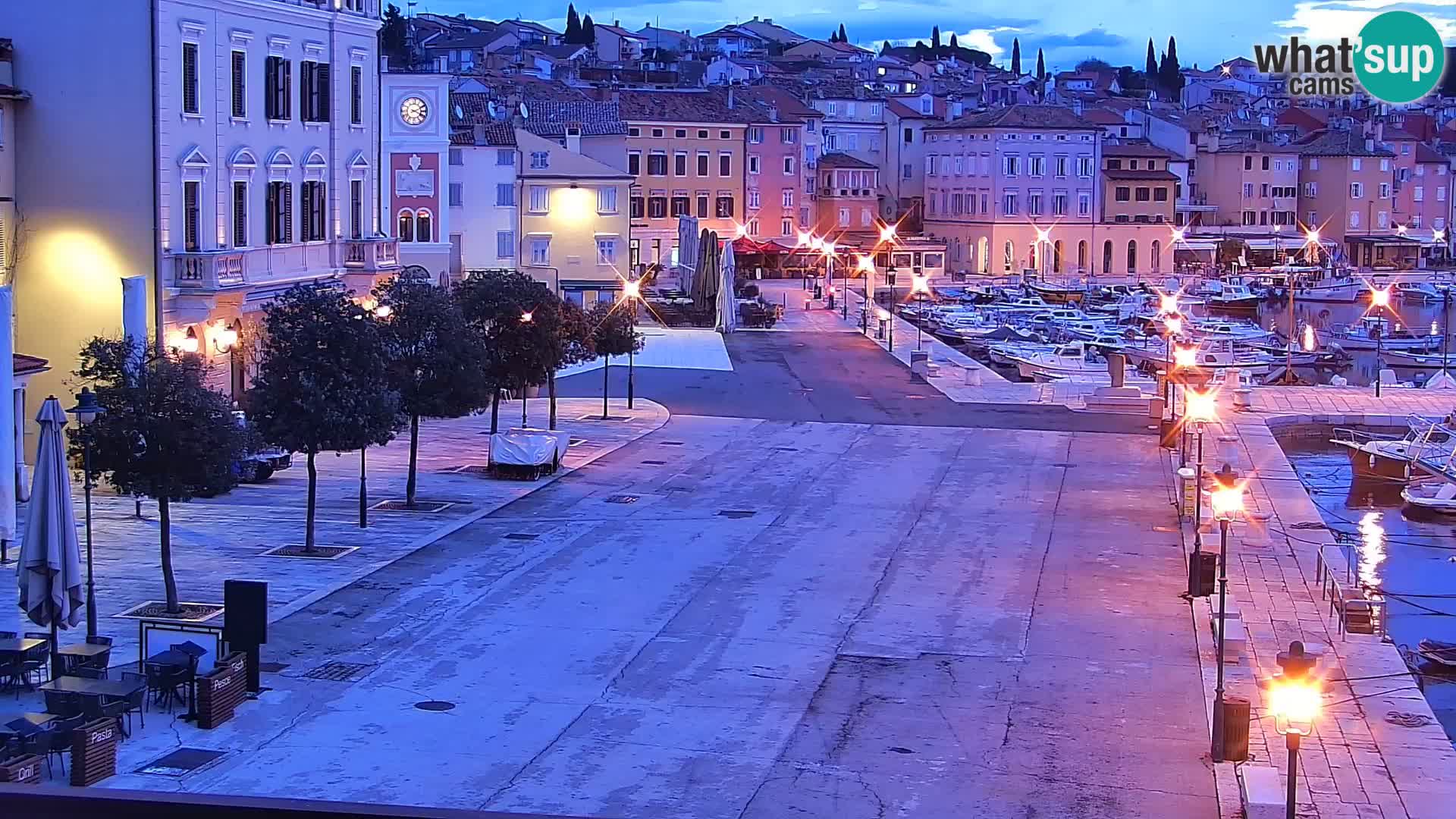 Promenade e marina en Rovinj