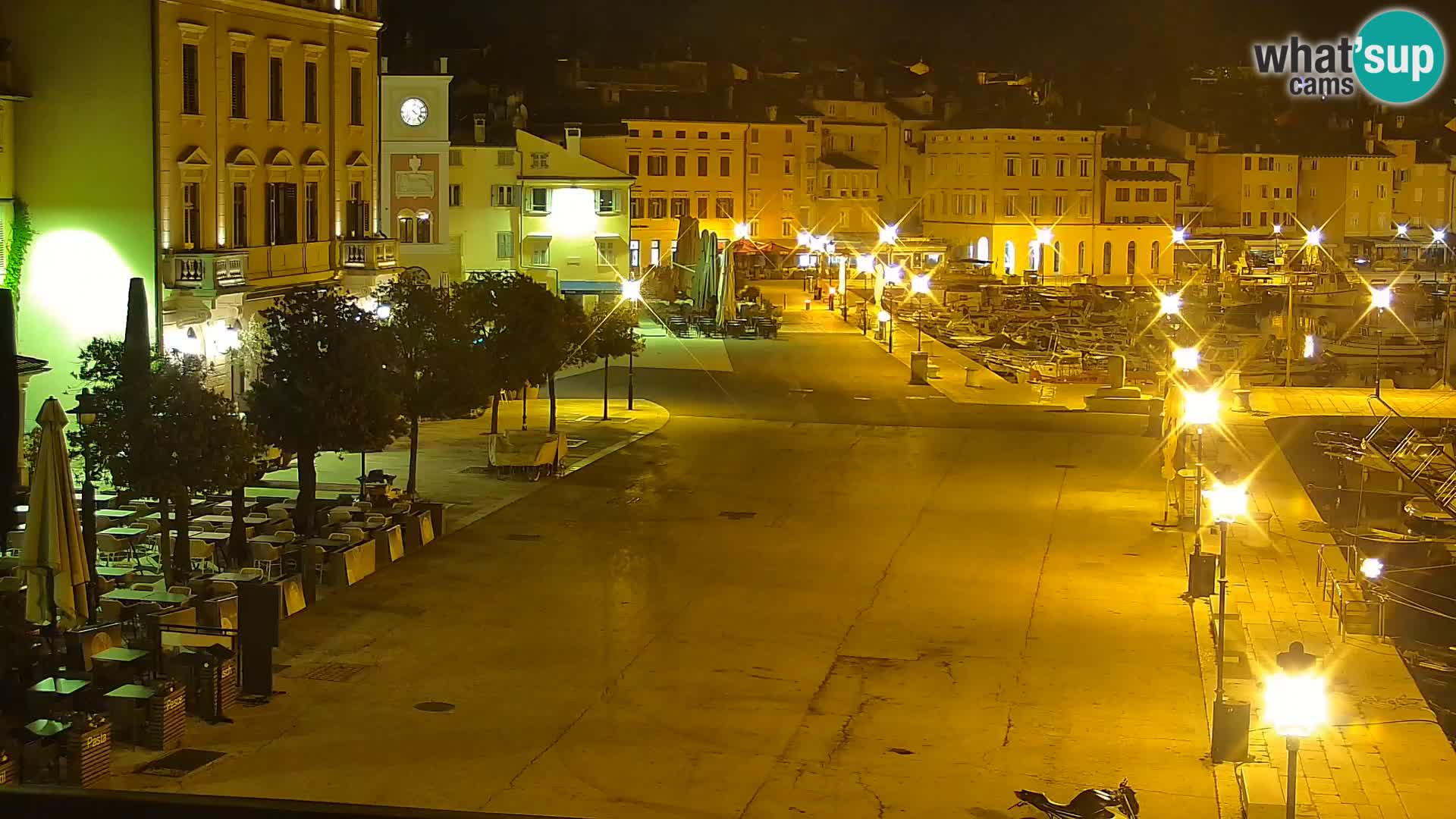 Promenade e marina en Rovinj