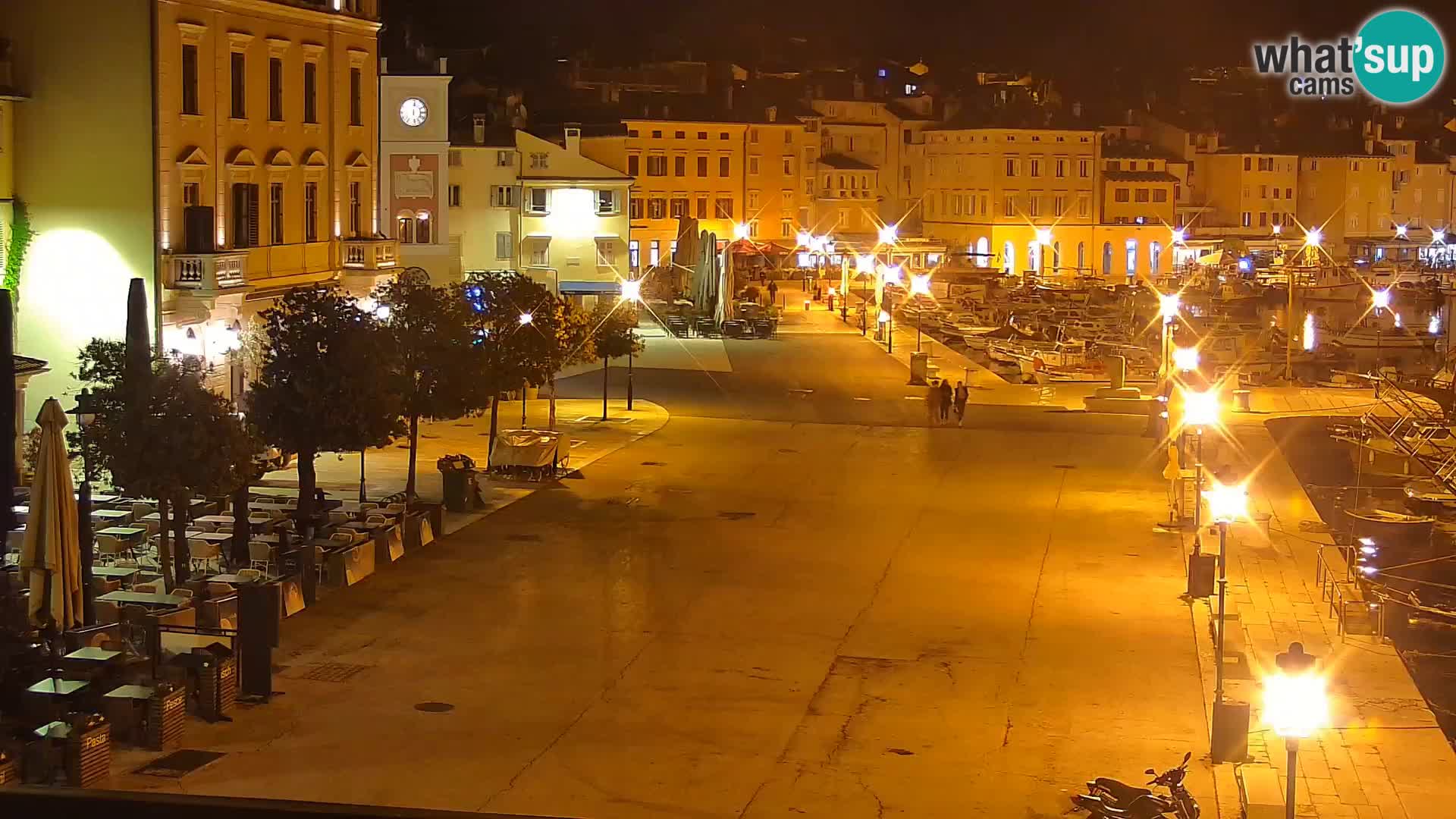 Promenade e marina en Rovinj