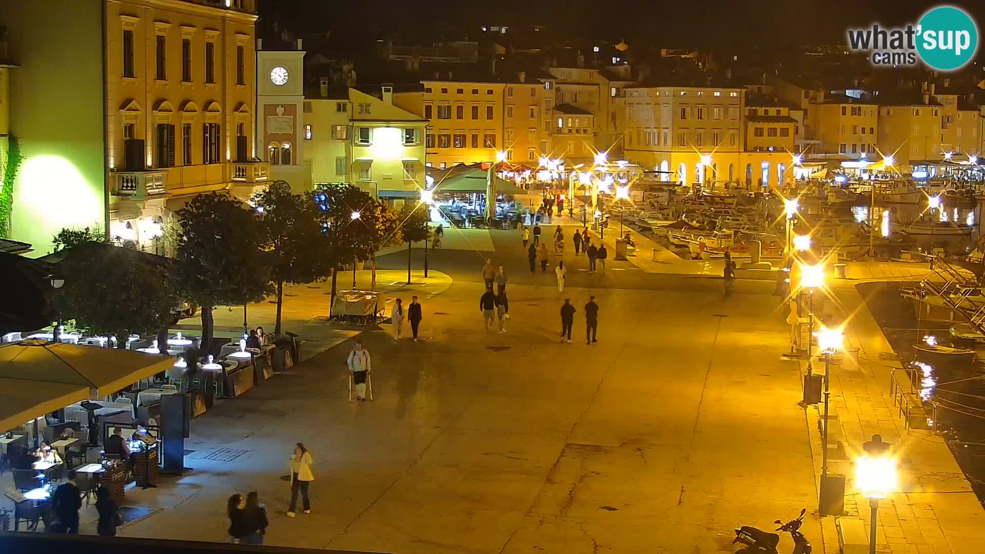 Promenade e marina en Rovinj