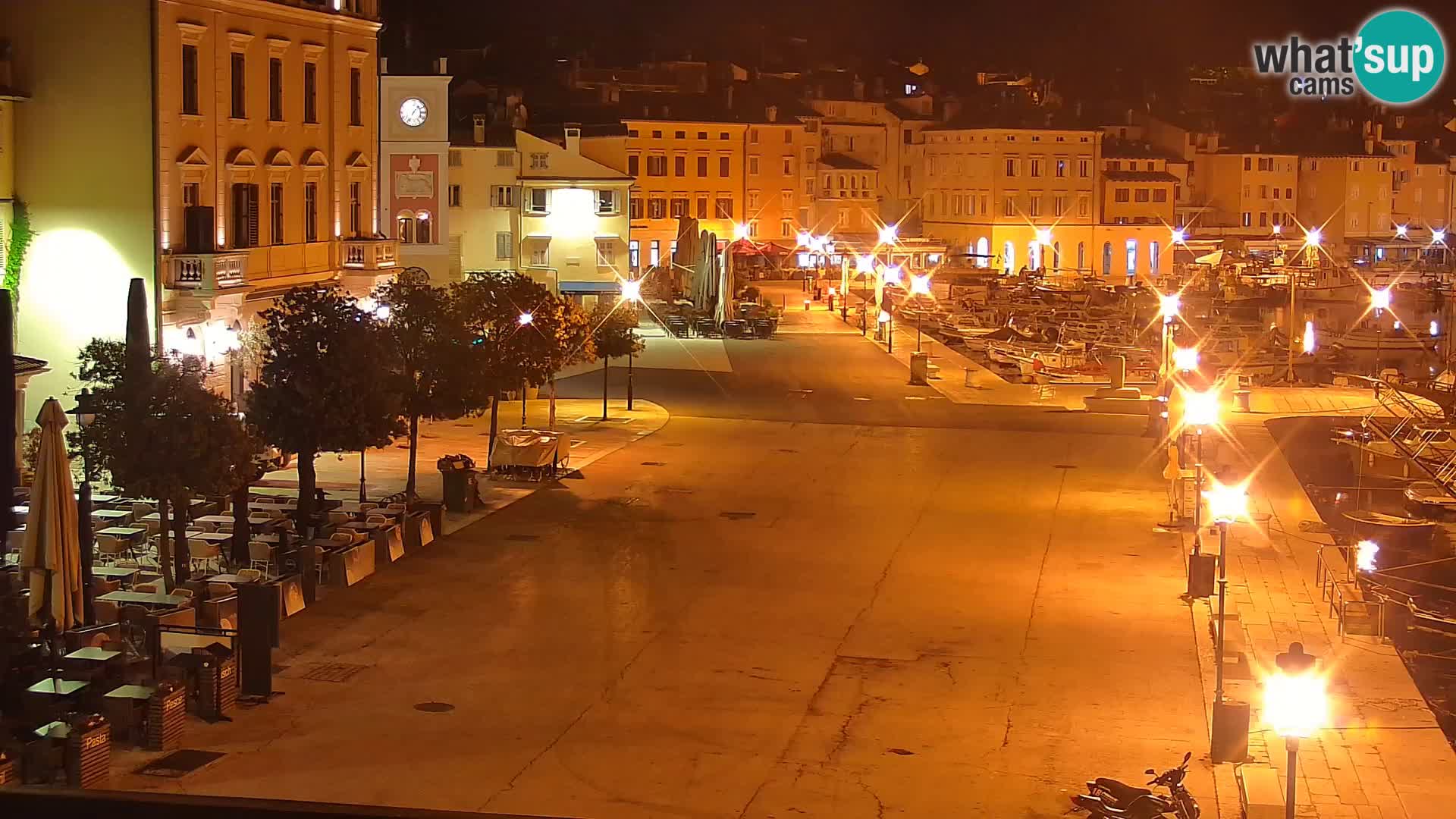 Promenade e marina en Rovinj