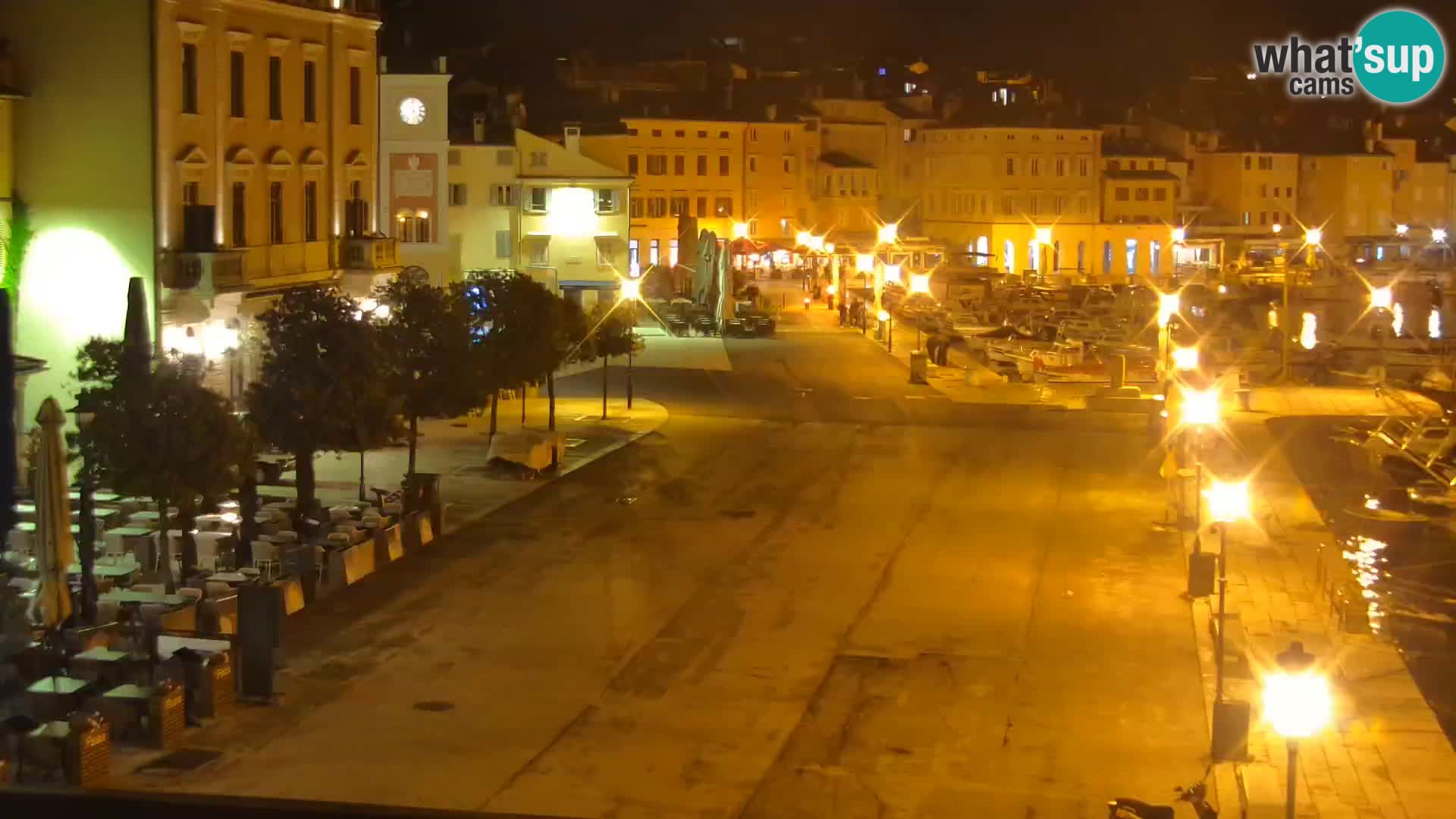 Promenade e marina en Rovinj