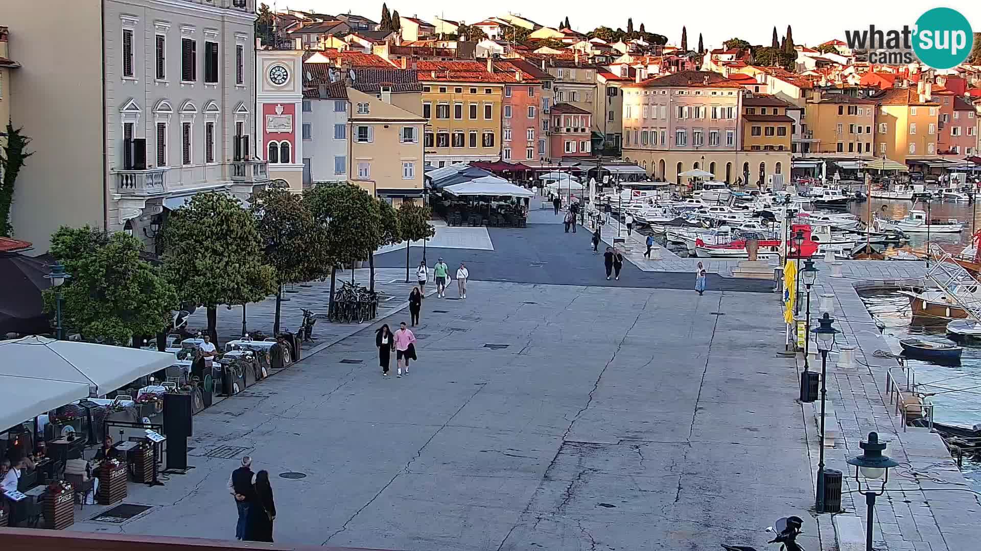 Promenada i marina u Rovinju
