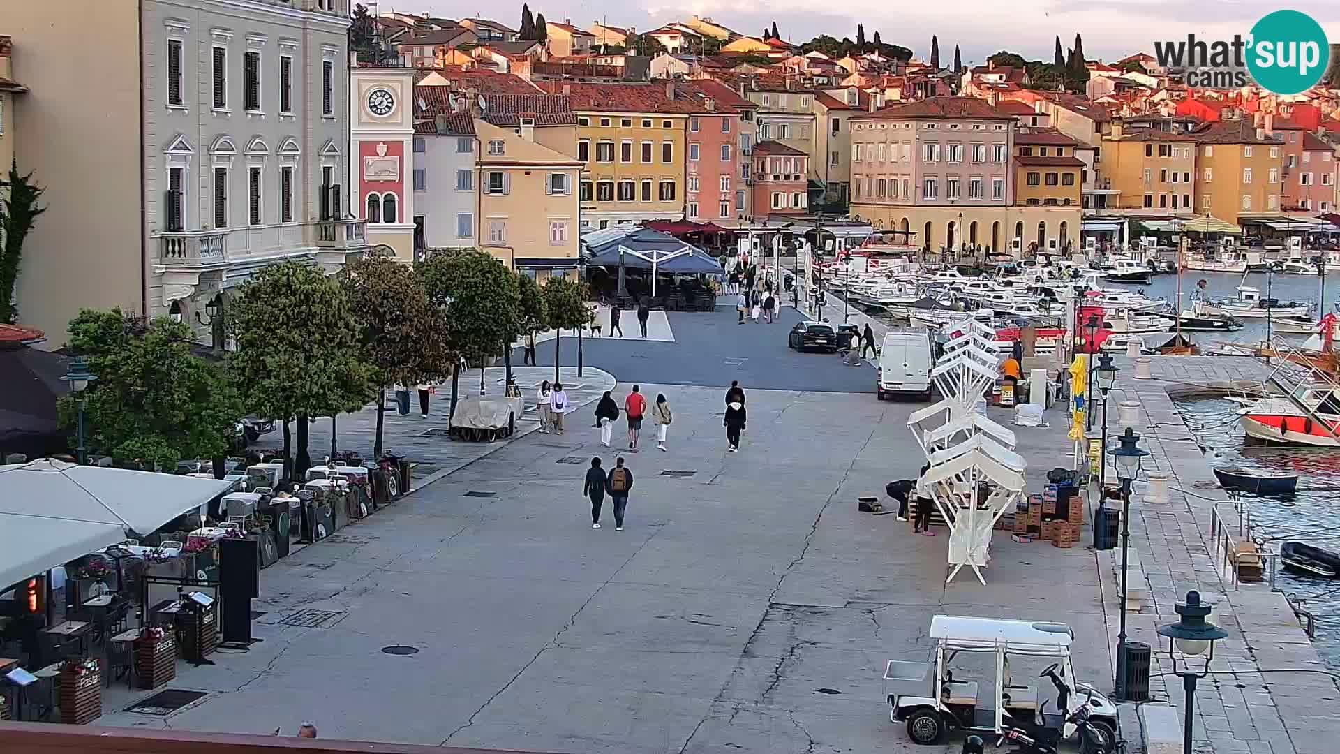 Promenada i marina u Rovinju