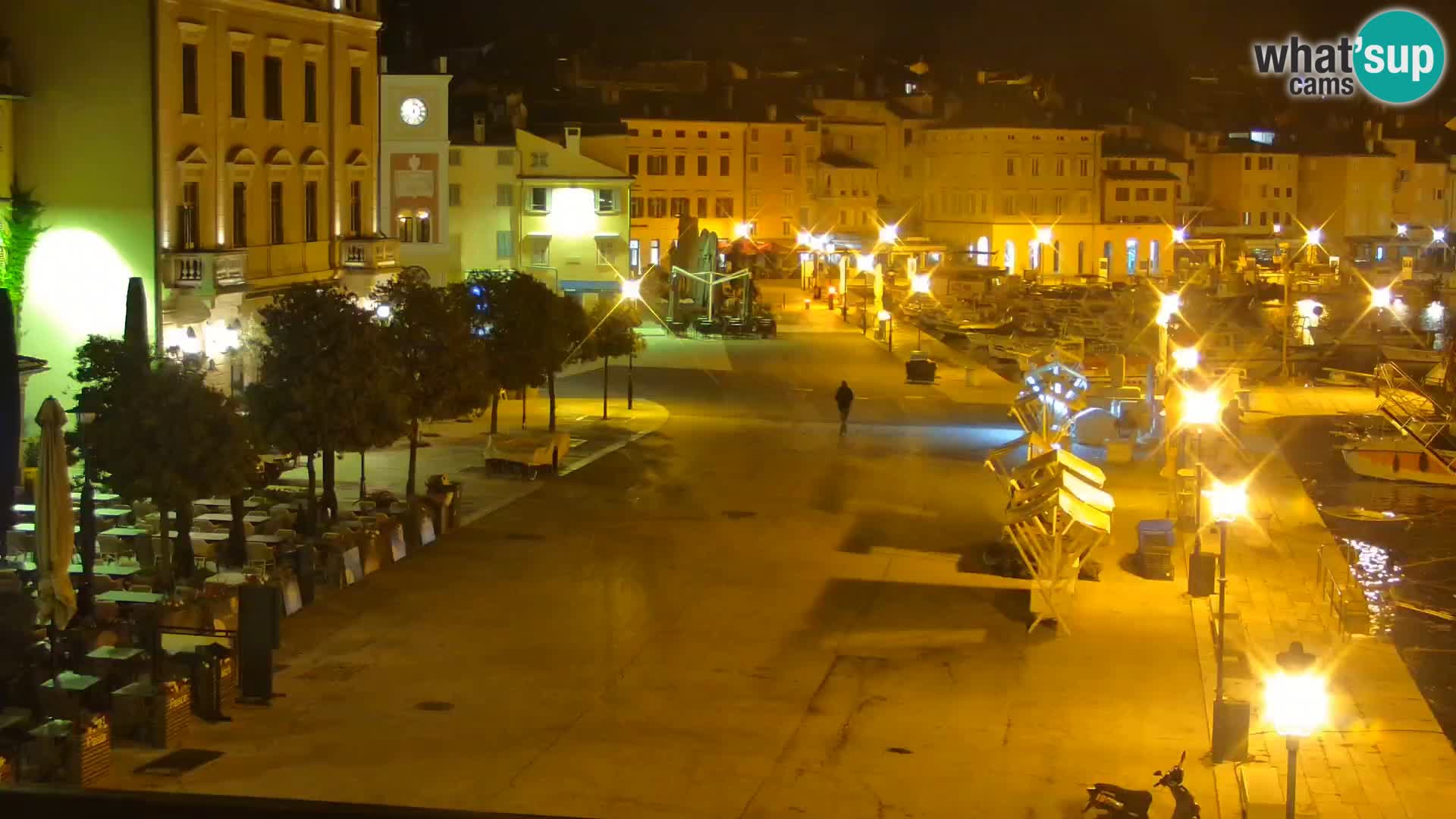 Seaside promenade and marina in Rovinj webcam – Istria – Croatia