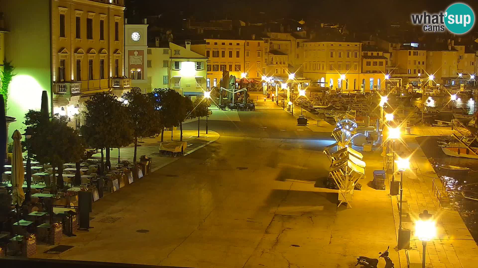 Seaside promenade and marina in Rovinj webcam – Istria – Croatia