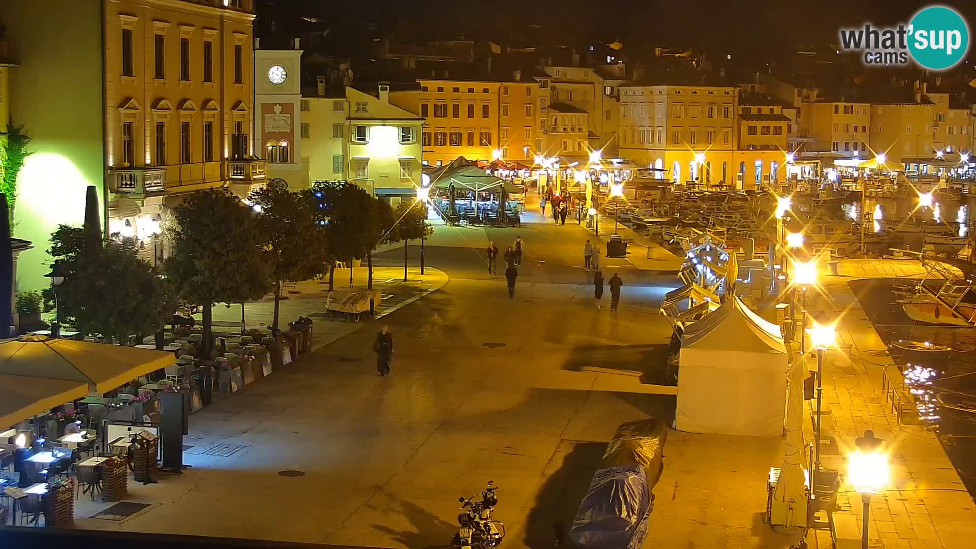 Promenade e marina en Rovinj