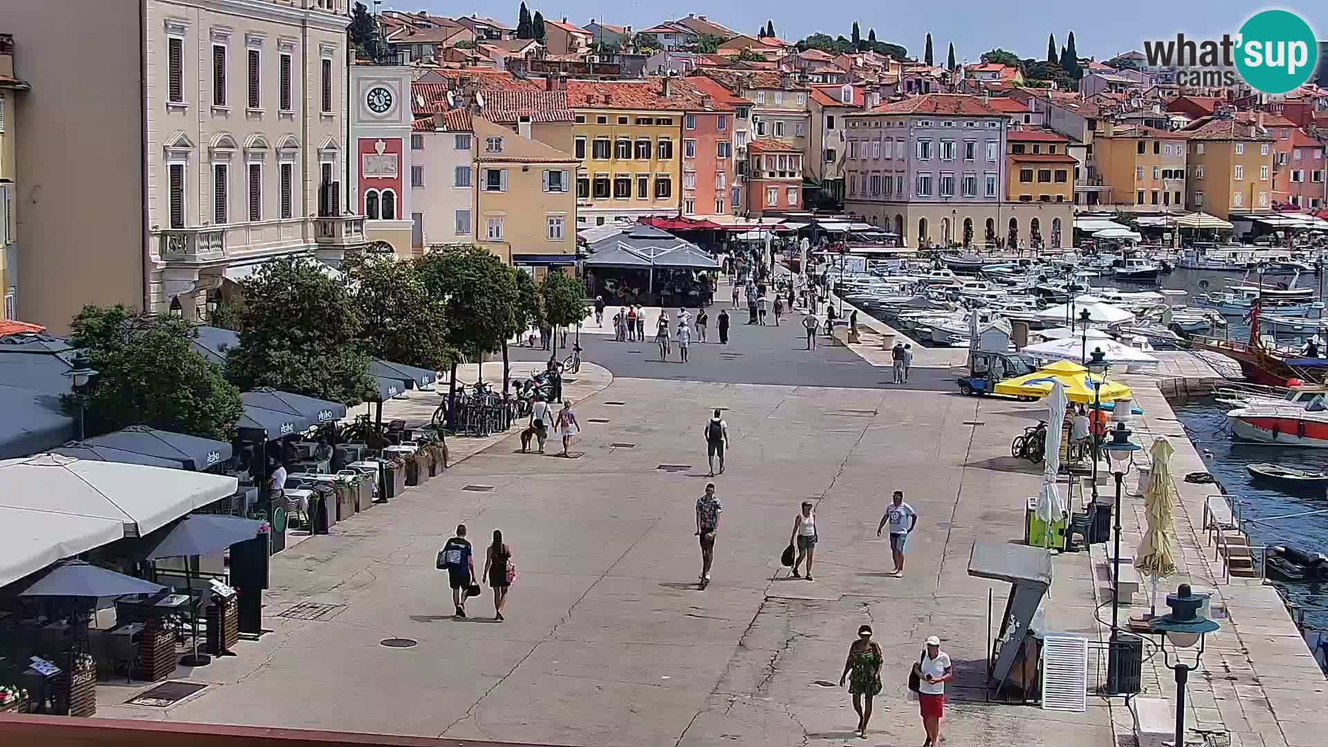 Promenade e marina en Rovinj