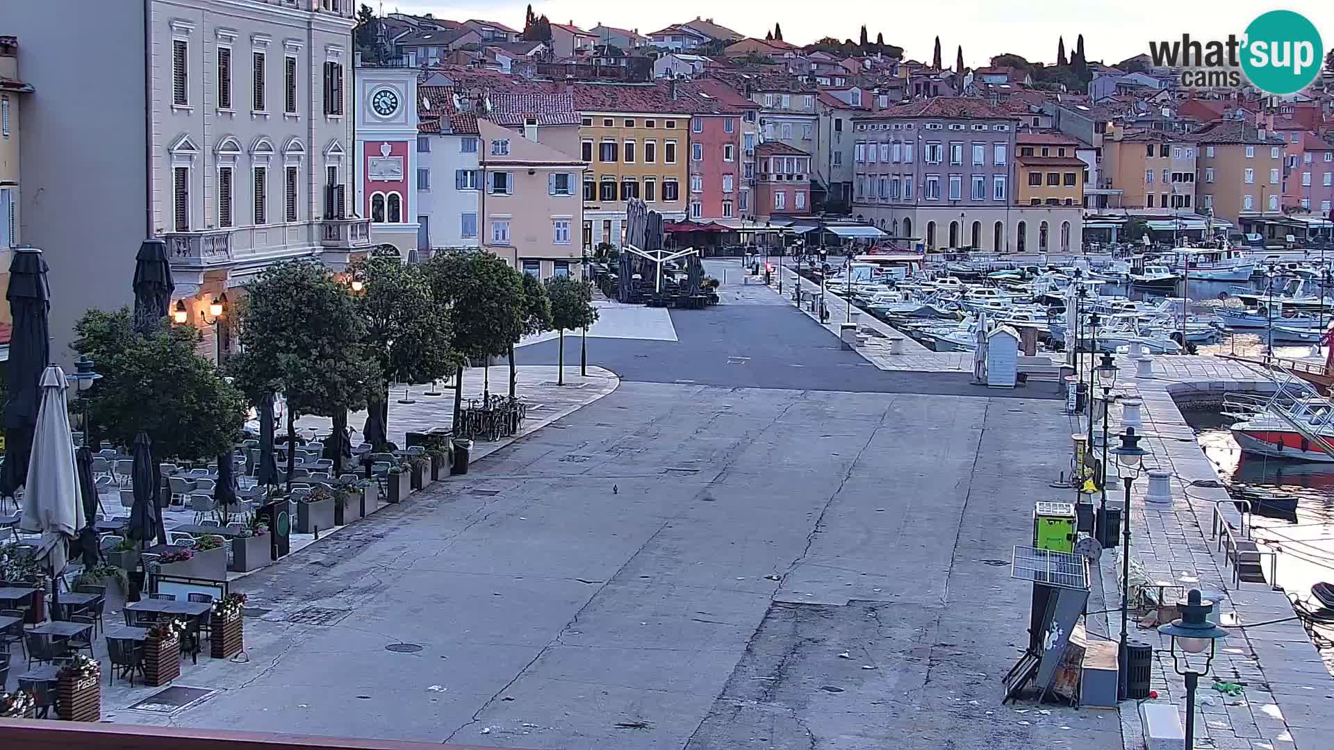 Promenade e marina en Rovinj