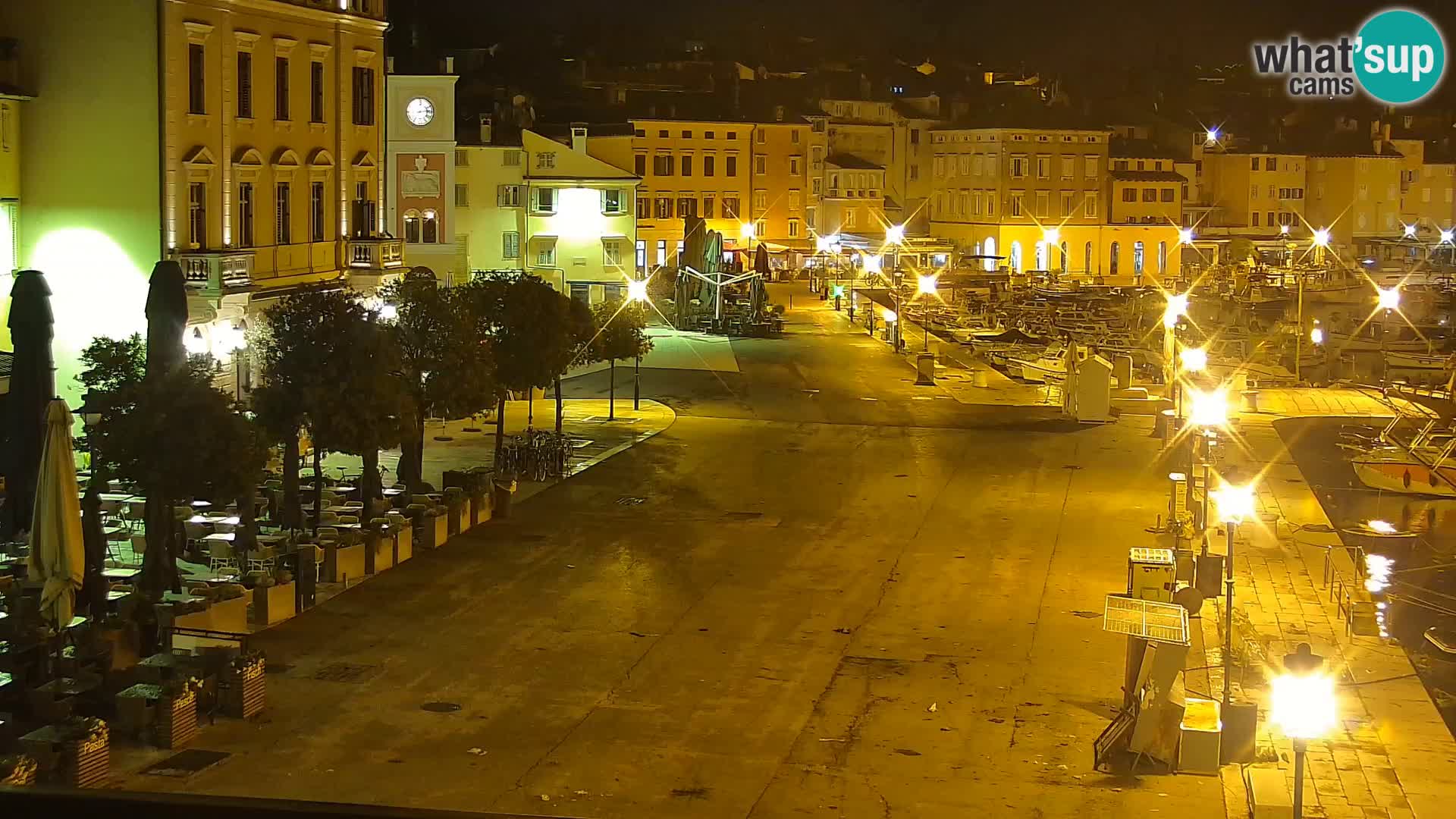Promenade e marina en Rovinj