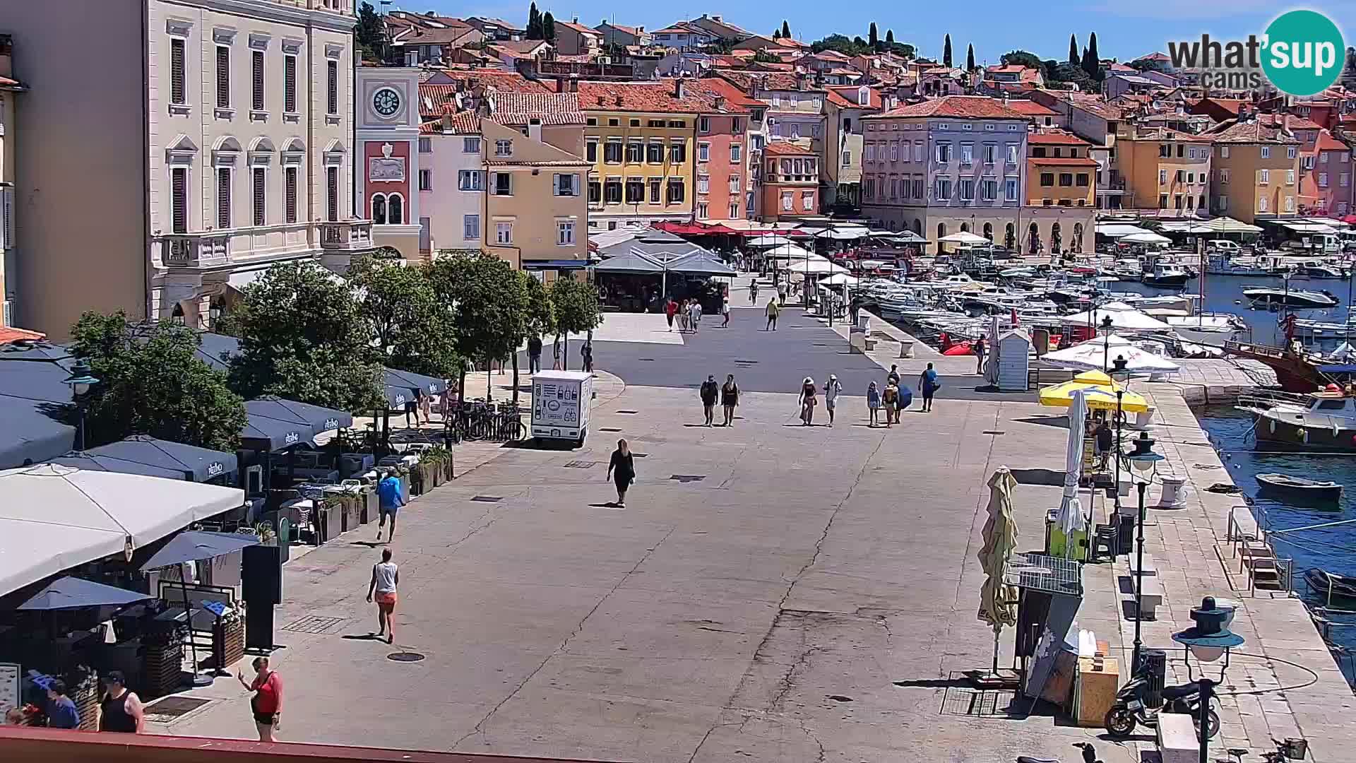 Promenade e marina en Rovinj