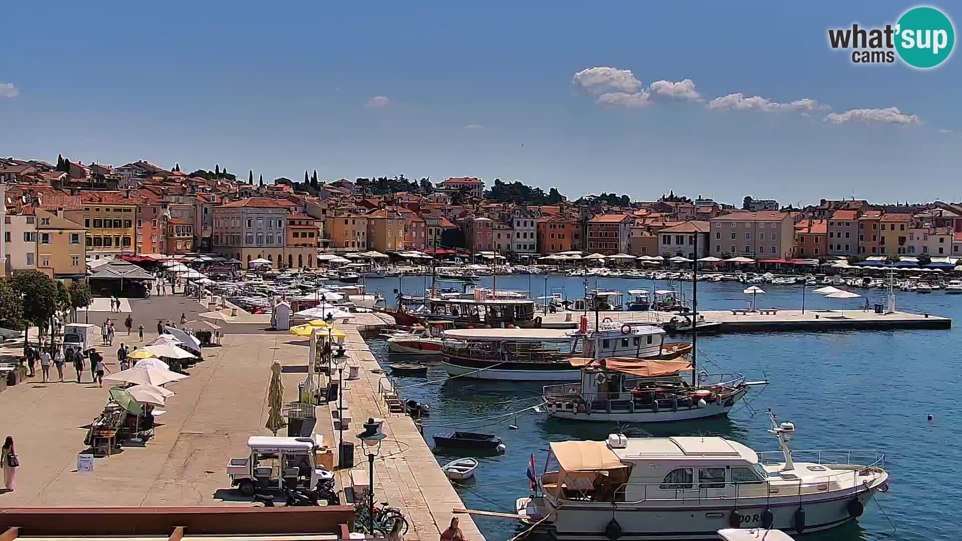 Promenade e marina en Rovinj