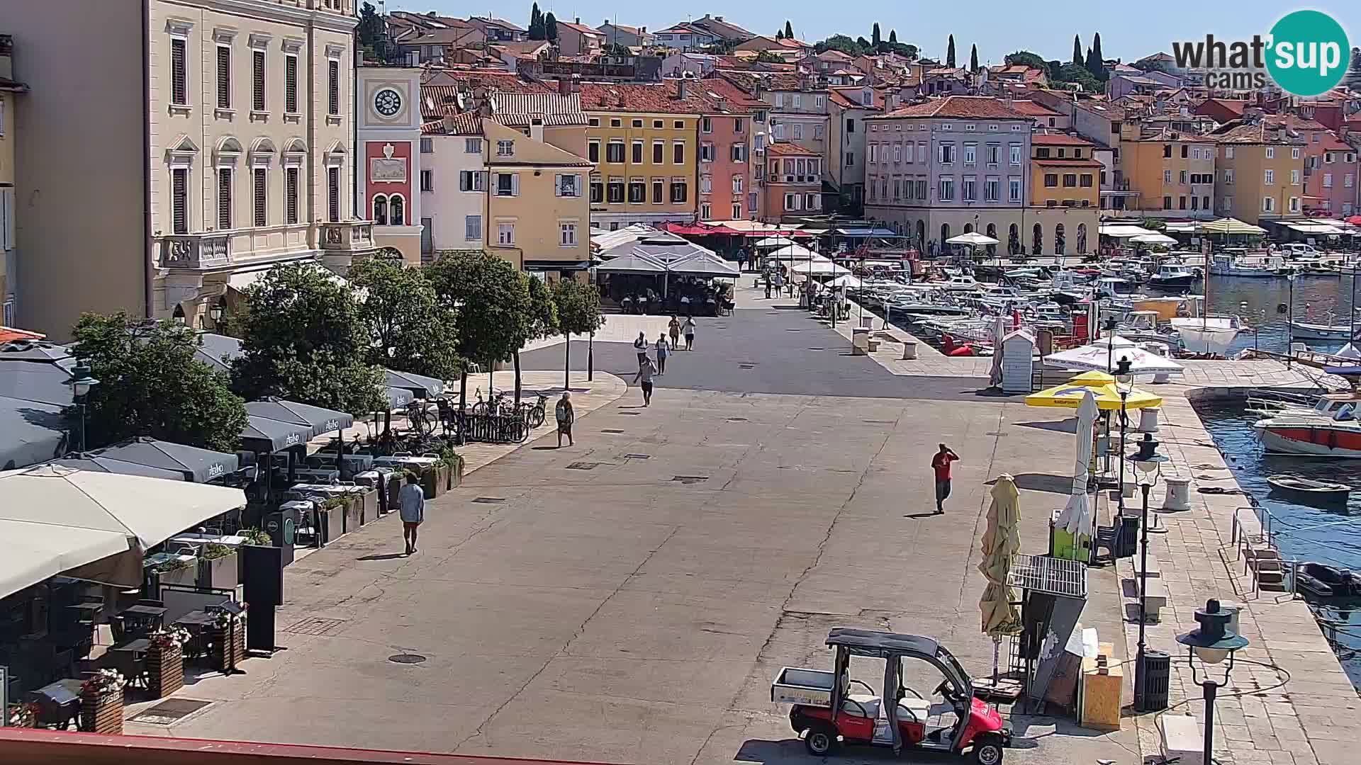 Promenade e marina en Rovinj
