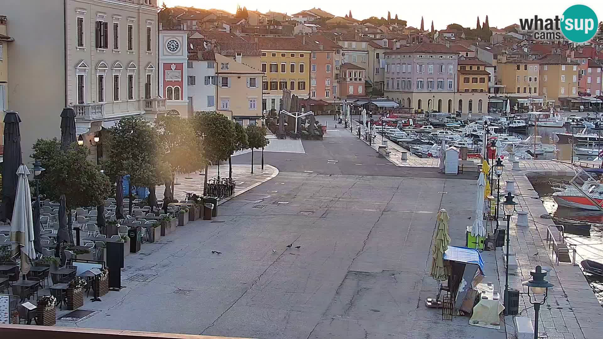 Promenade e marina en Rovinj